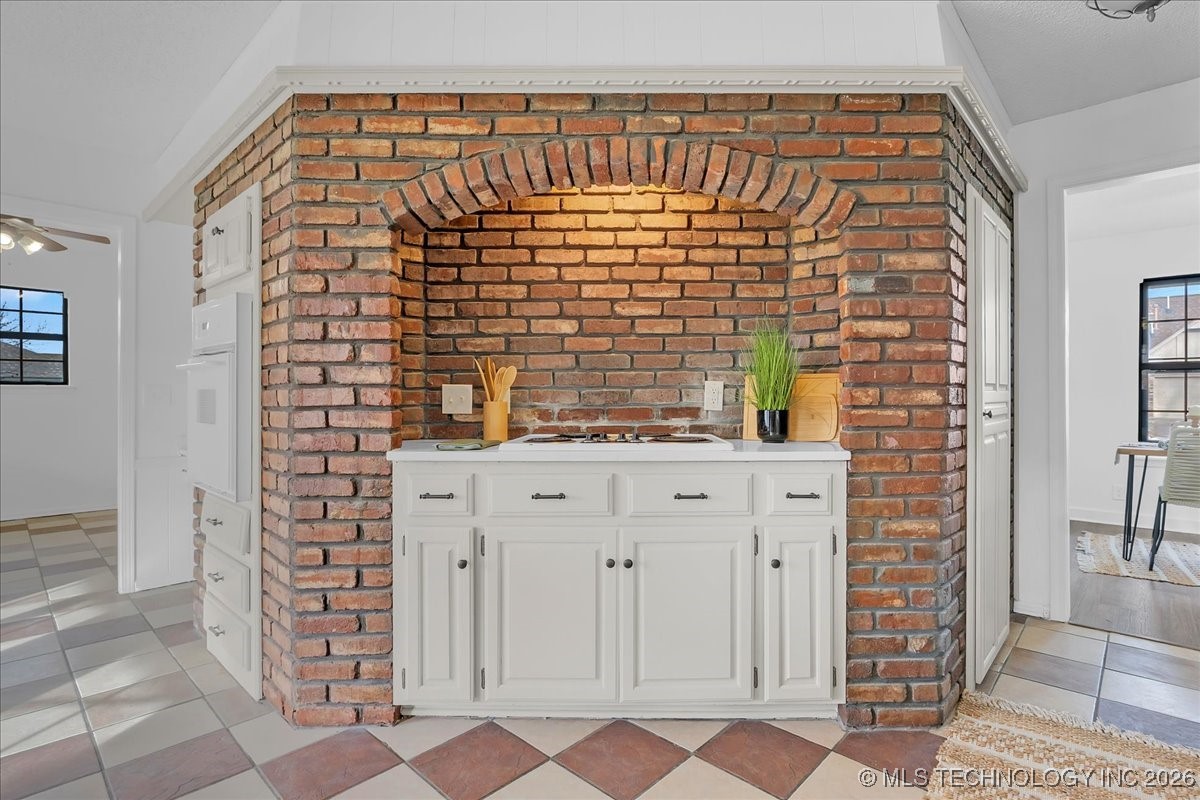 1905 W Indianola Street Property Photo 19