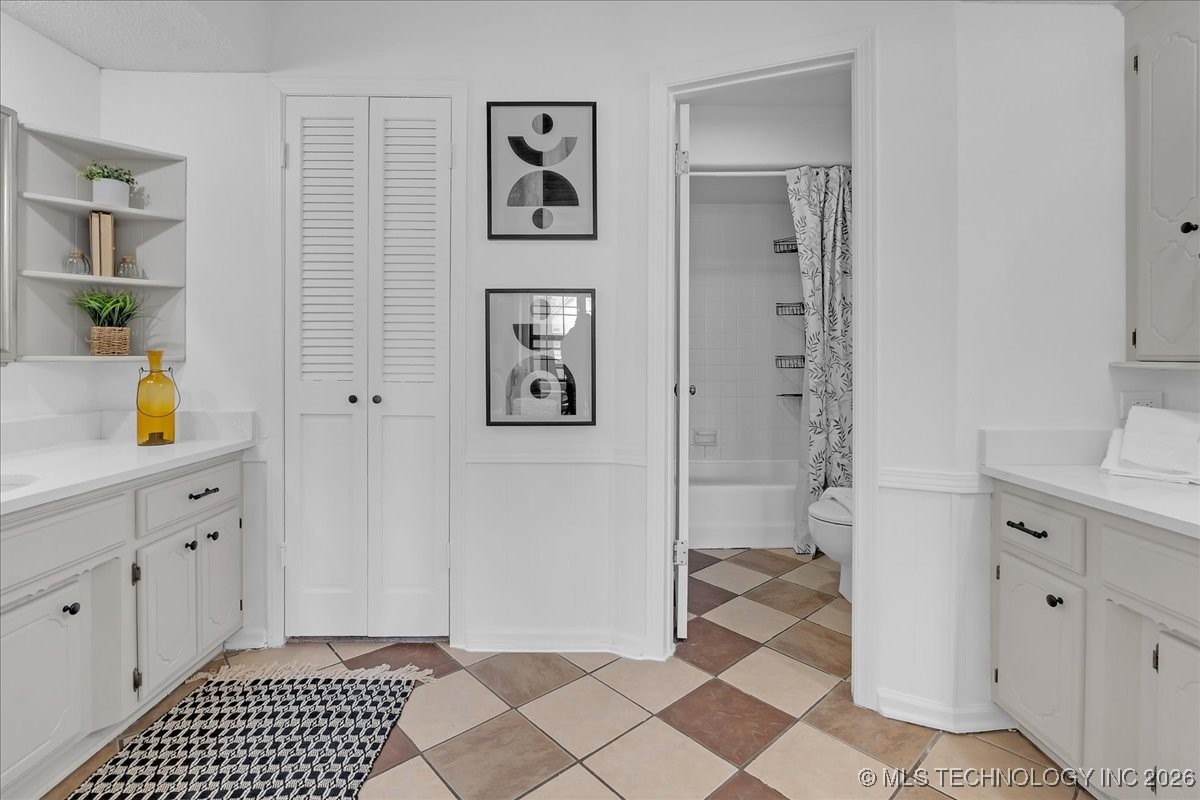 1905 W Indianola Street Property Photo 40