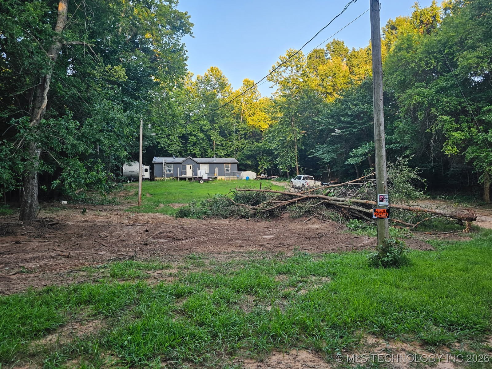 27 Holiday Street Property Photo 1