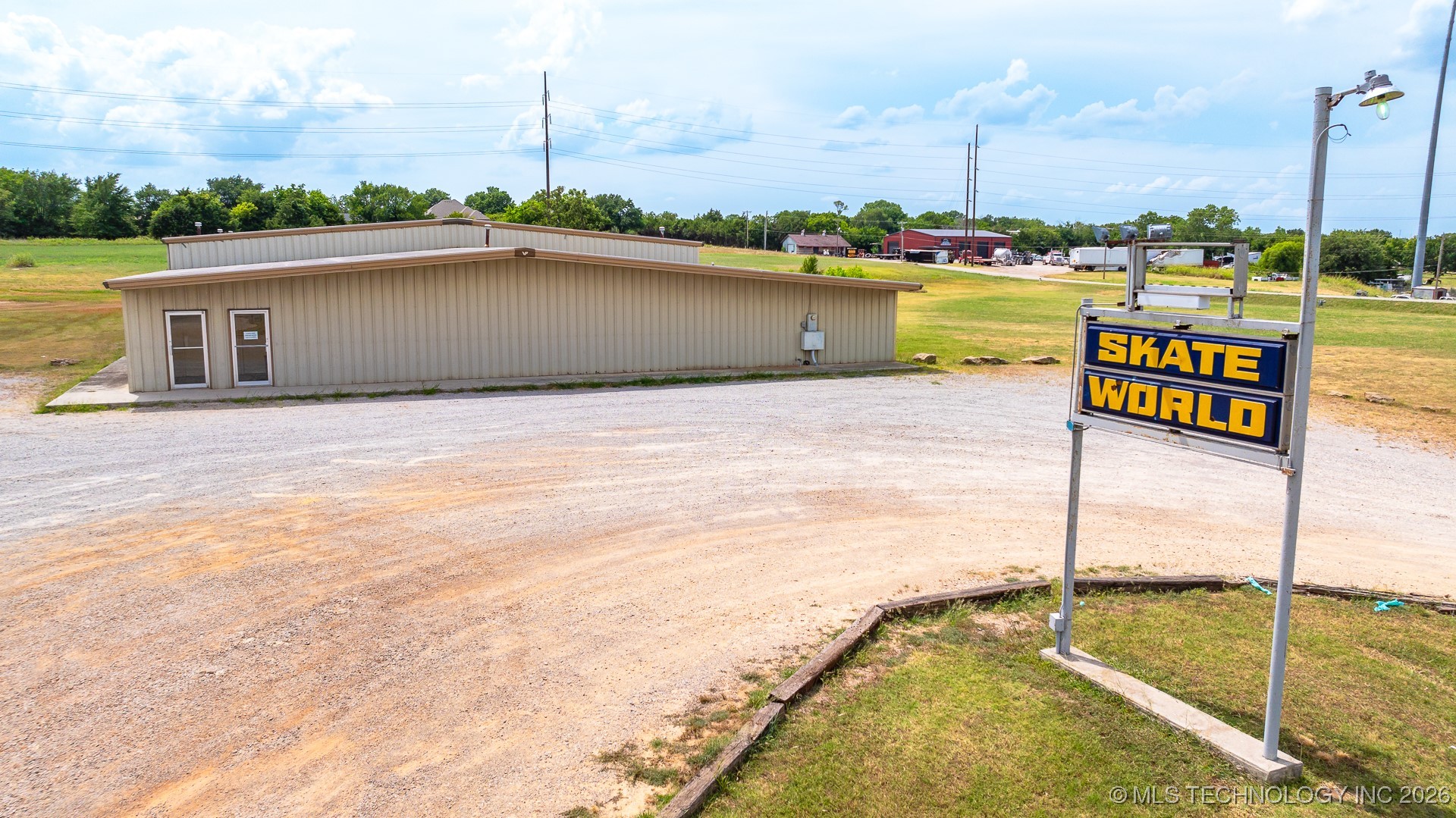 2020 W 1st Property Photo 3