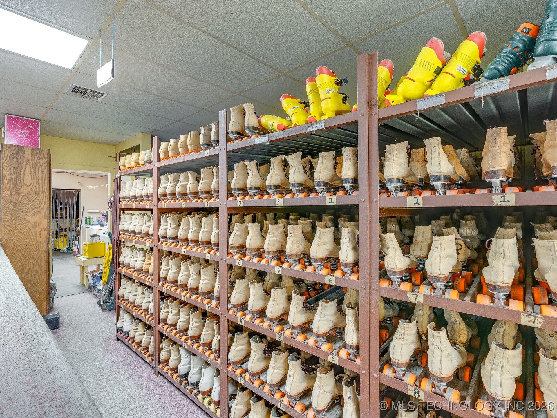 2020 W 1st Property Photo 9