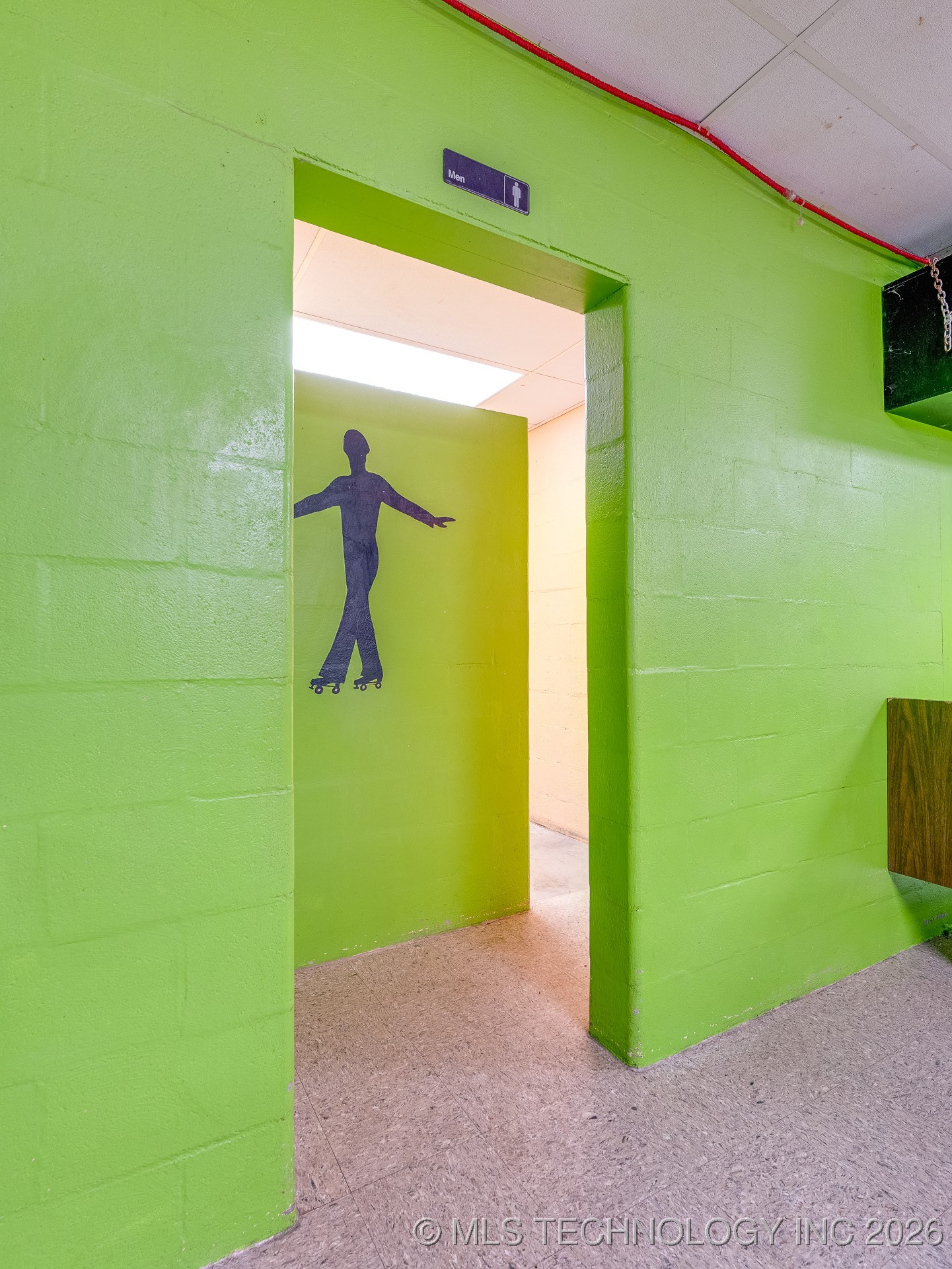 2020 W 1st Property Photo 18