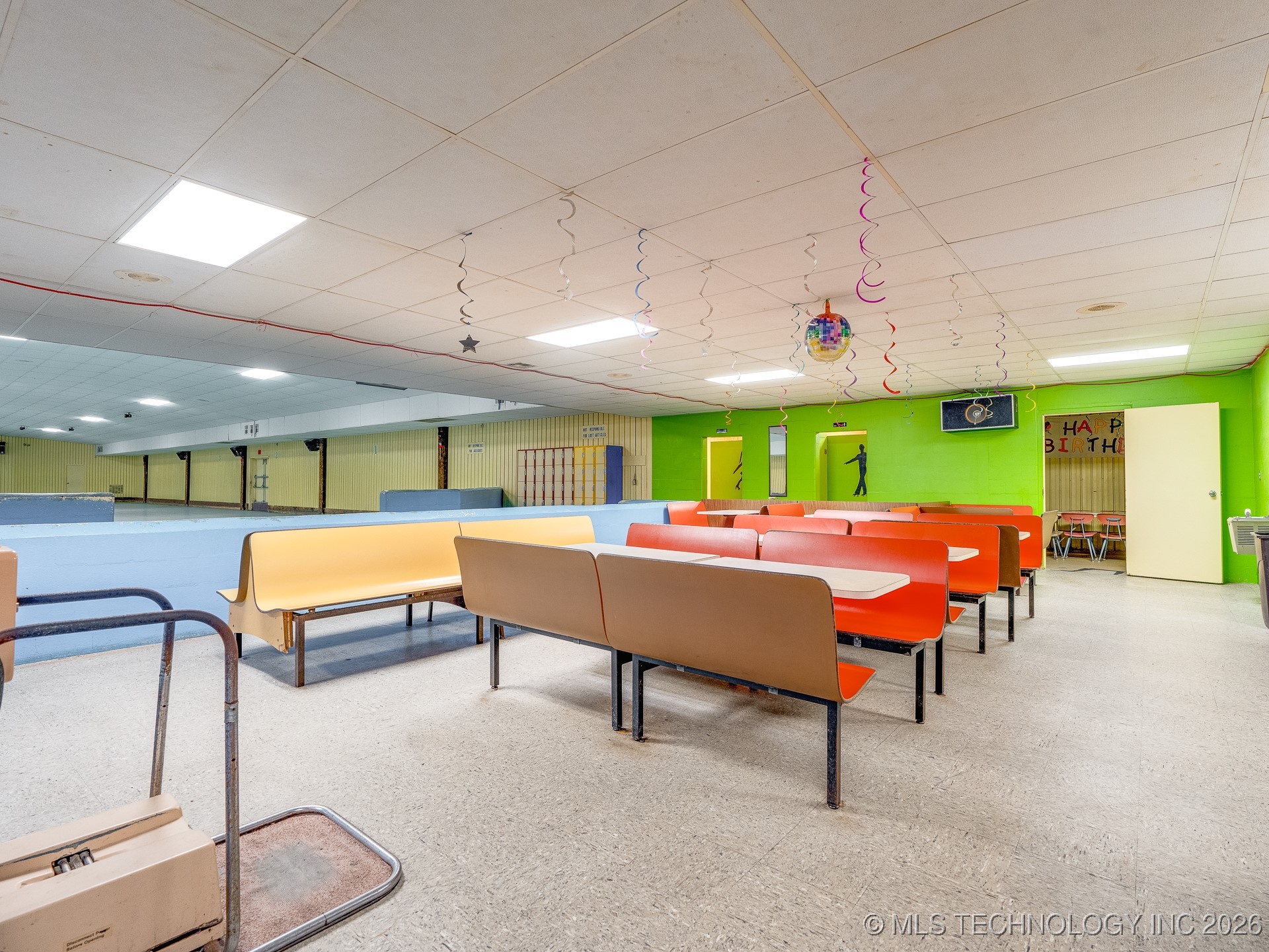 2020 W 1st Property Photo 21