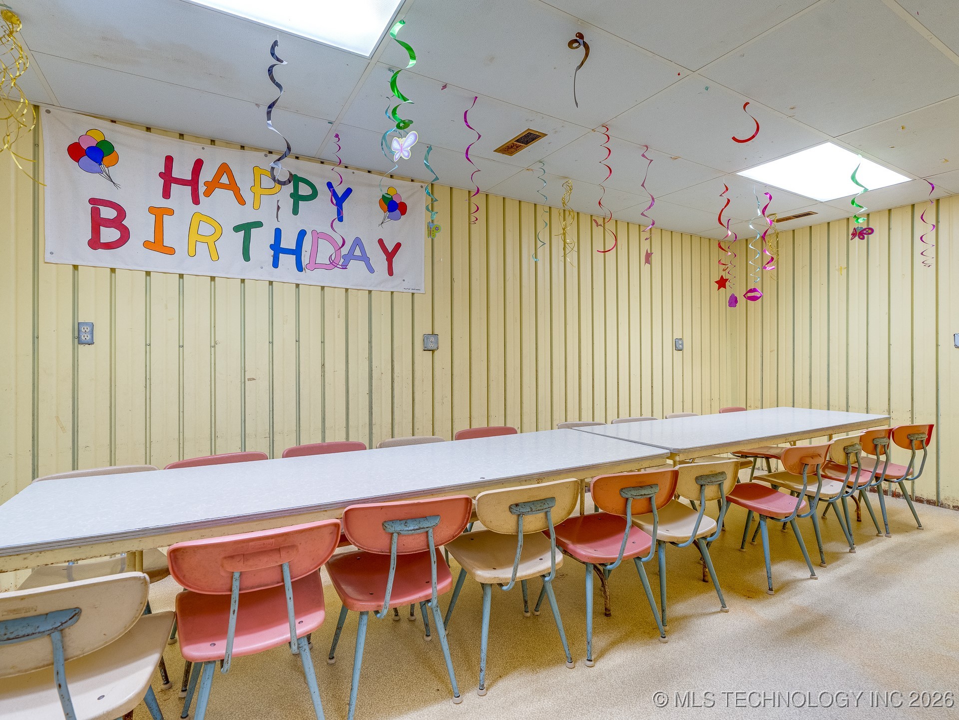 2020 W 1st Property Photo 24