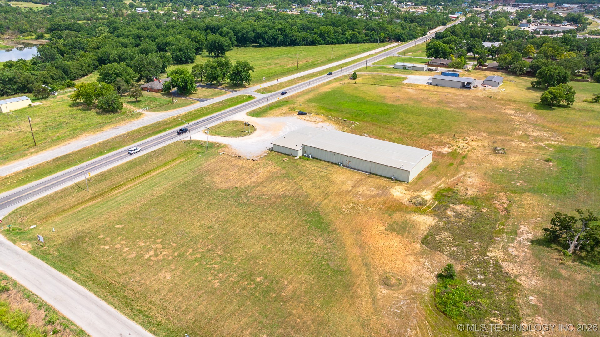 2020 W 1st Property Photo 27