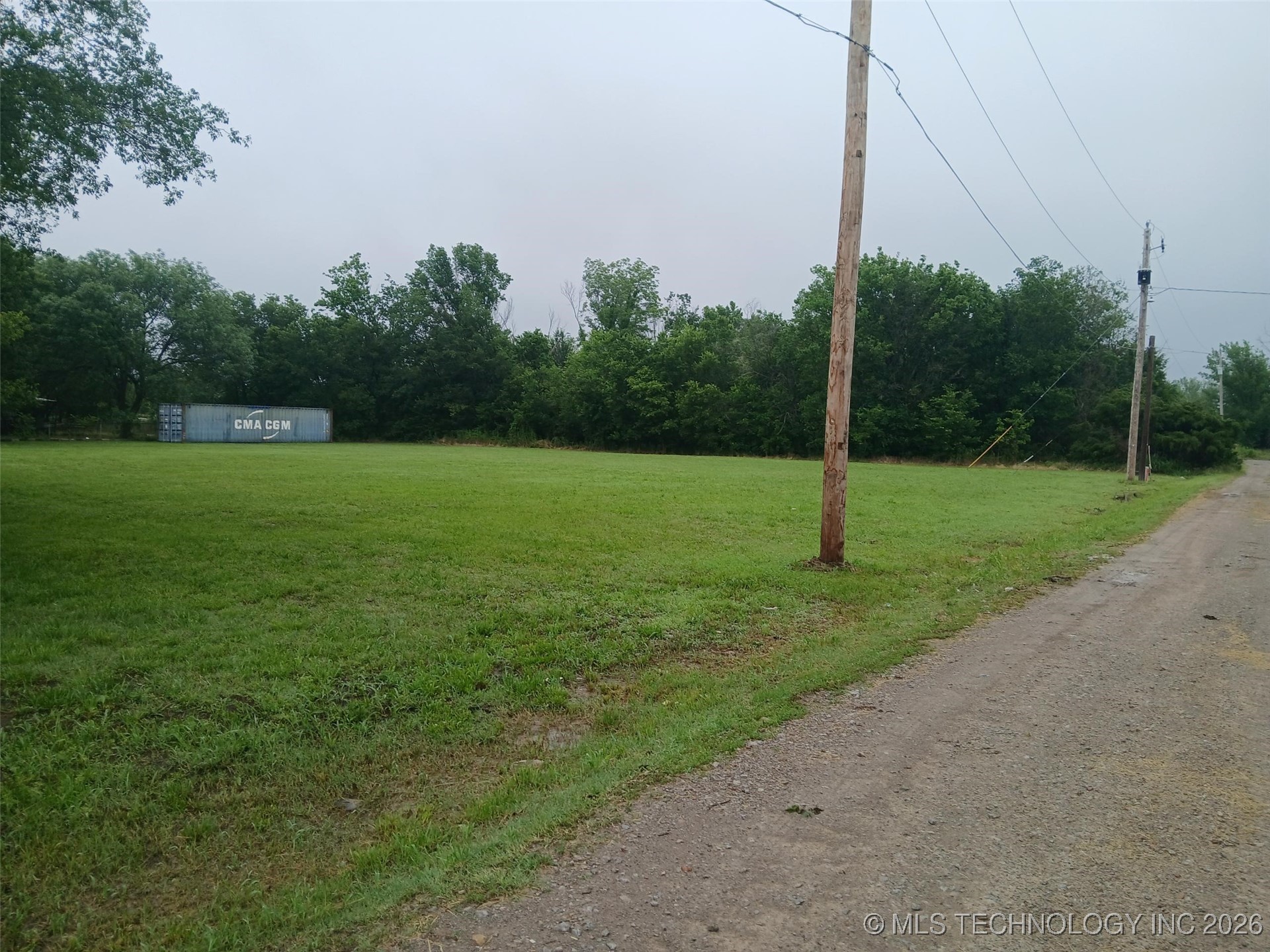 E Shawnee Avenue Property Photo 4