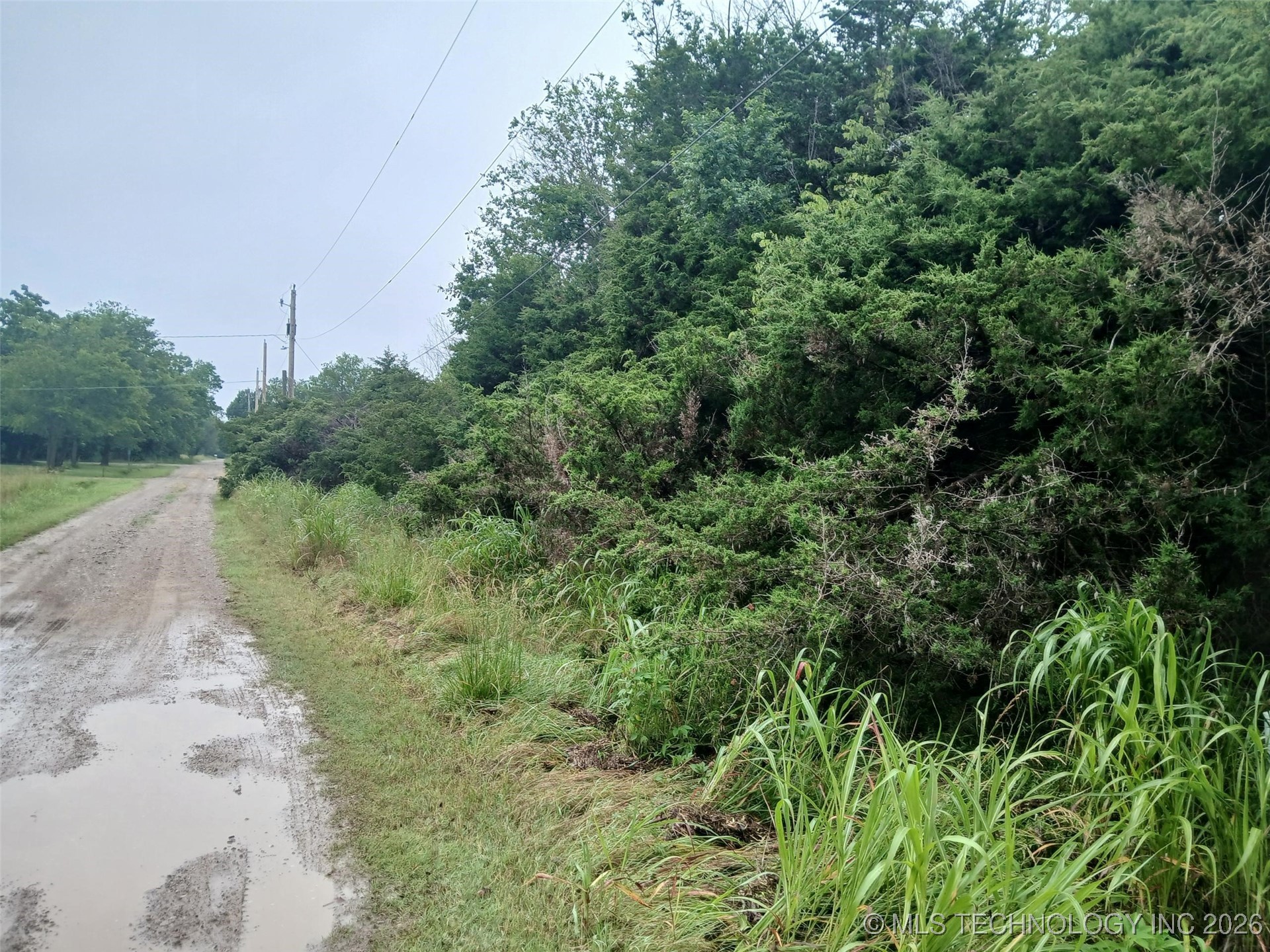 E Shawnee Avenue Property Photo 8