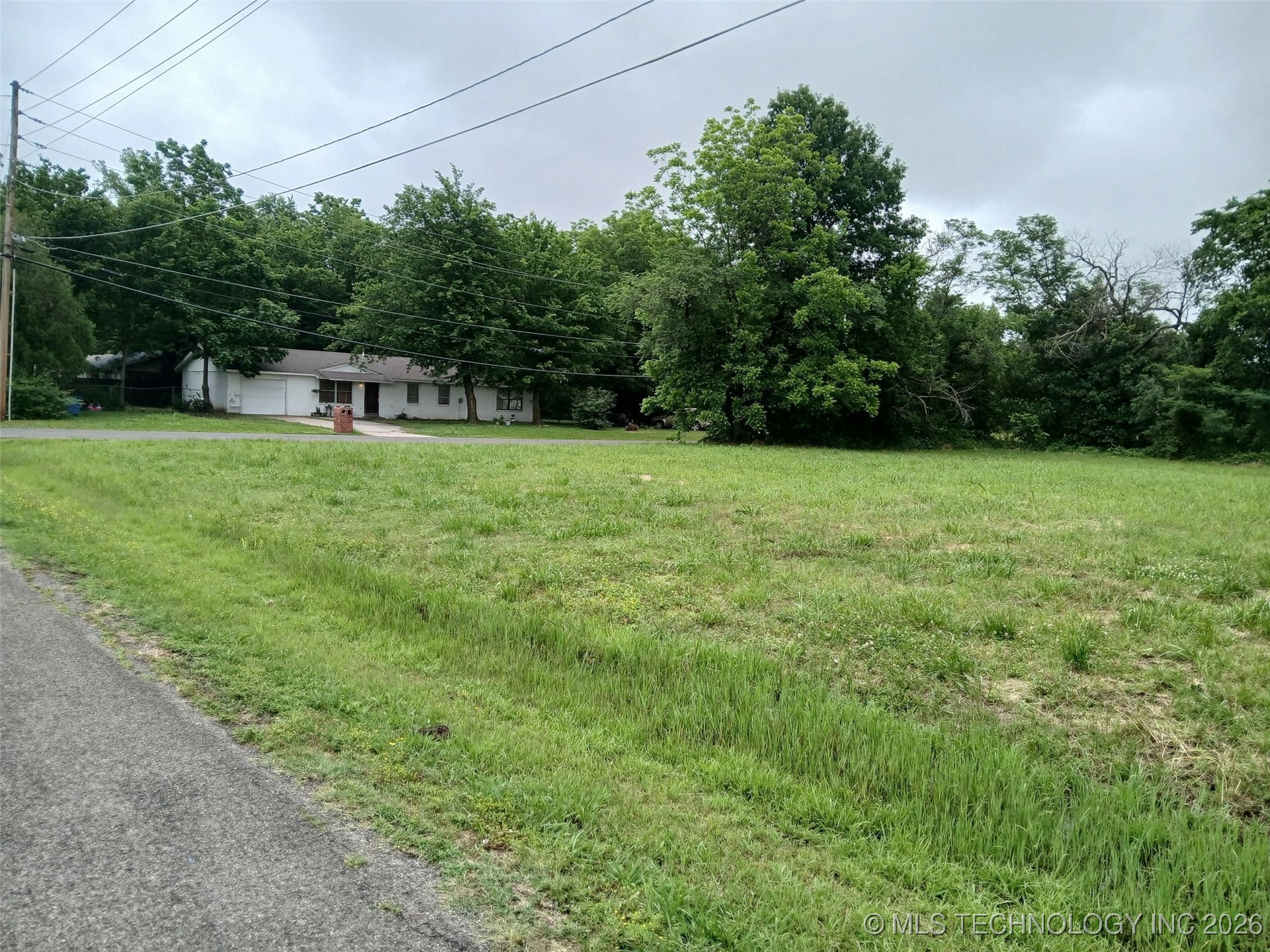 S Polk Avenue Property Photo 2