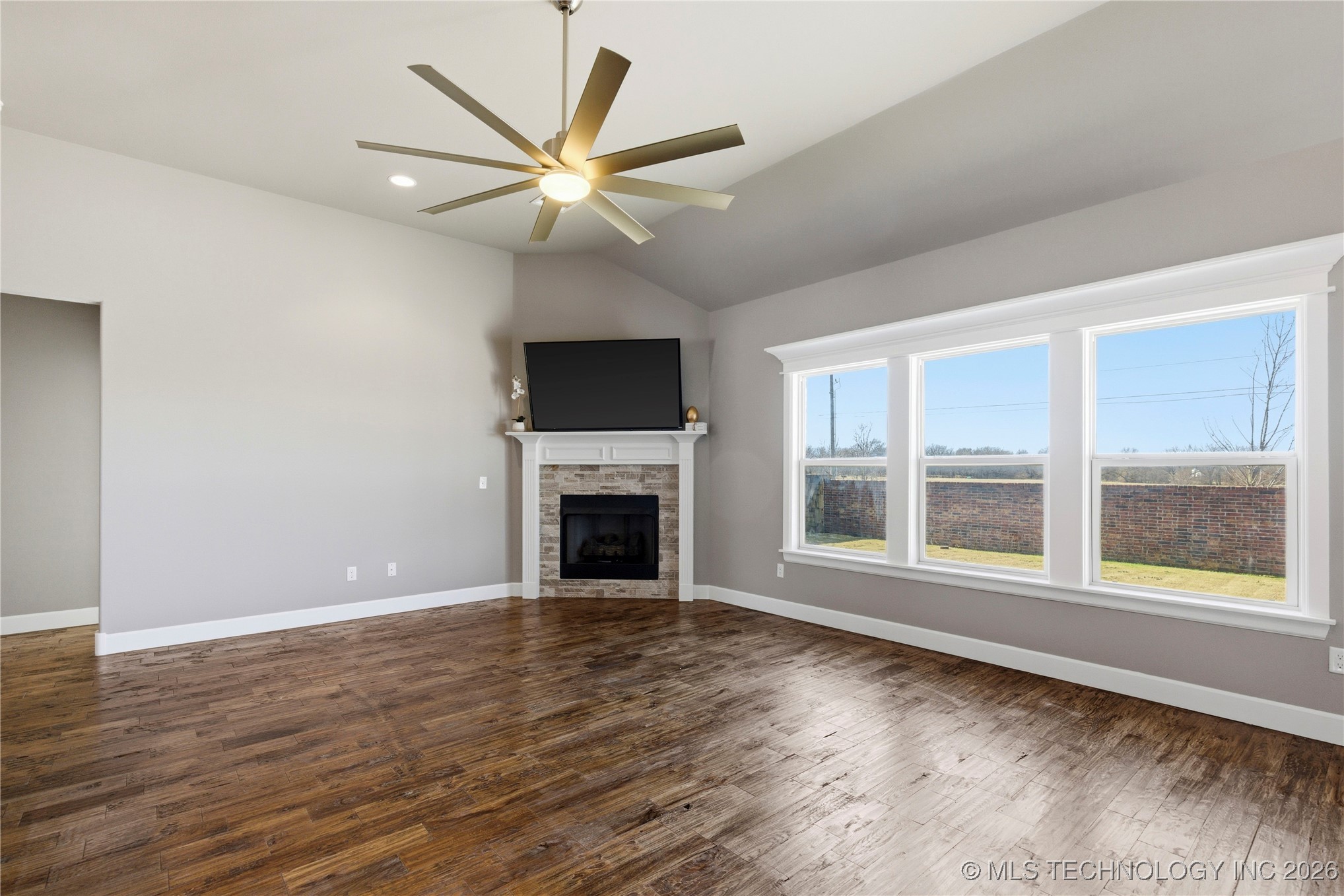 10402 S 226th East Avenue Property Photo 5