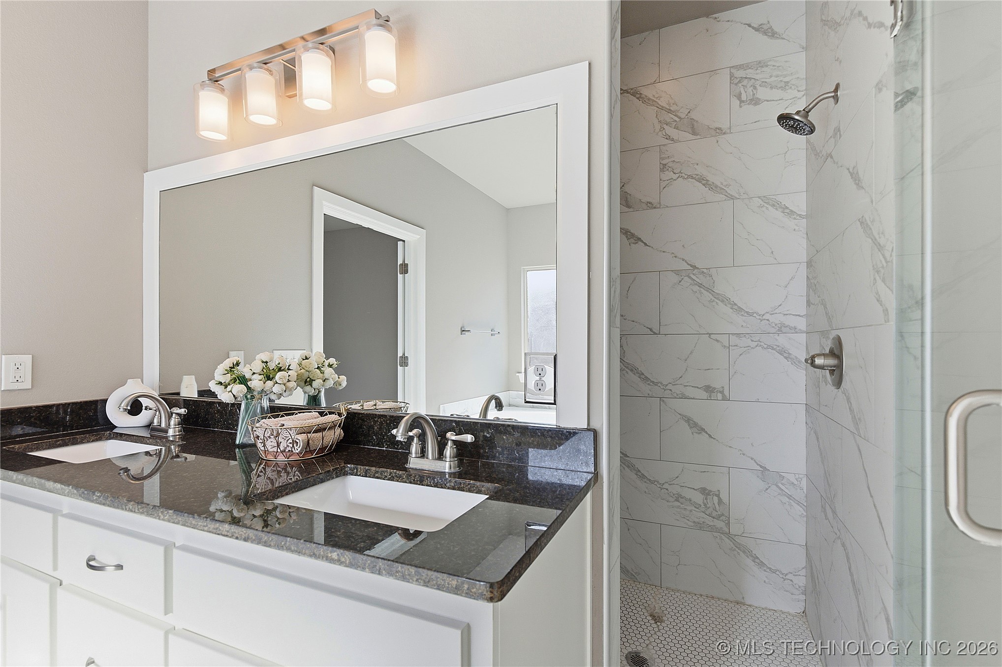 10402 S 226th East Avenue Property Photo 14