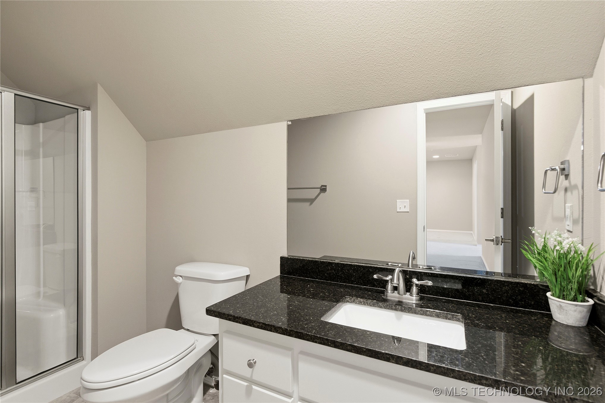 10402 S 226th East Avenue Property Photo 24