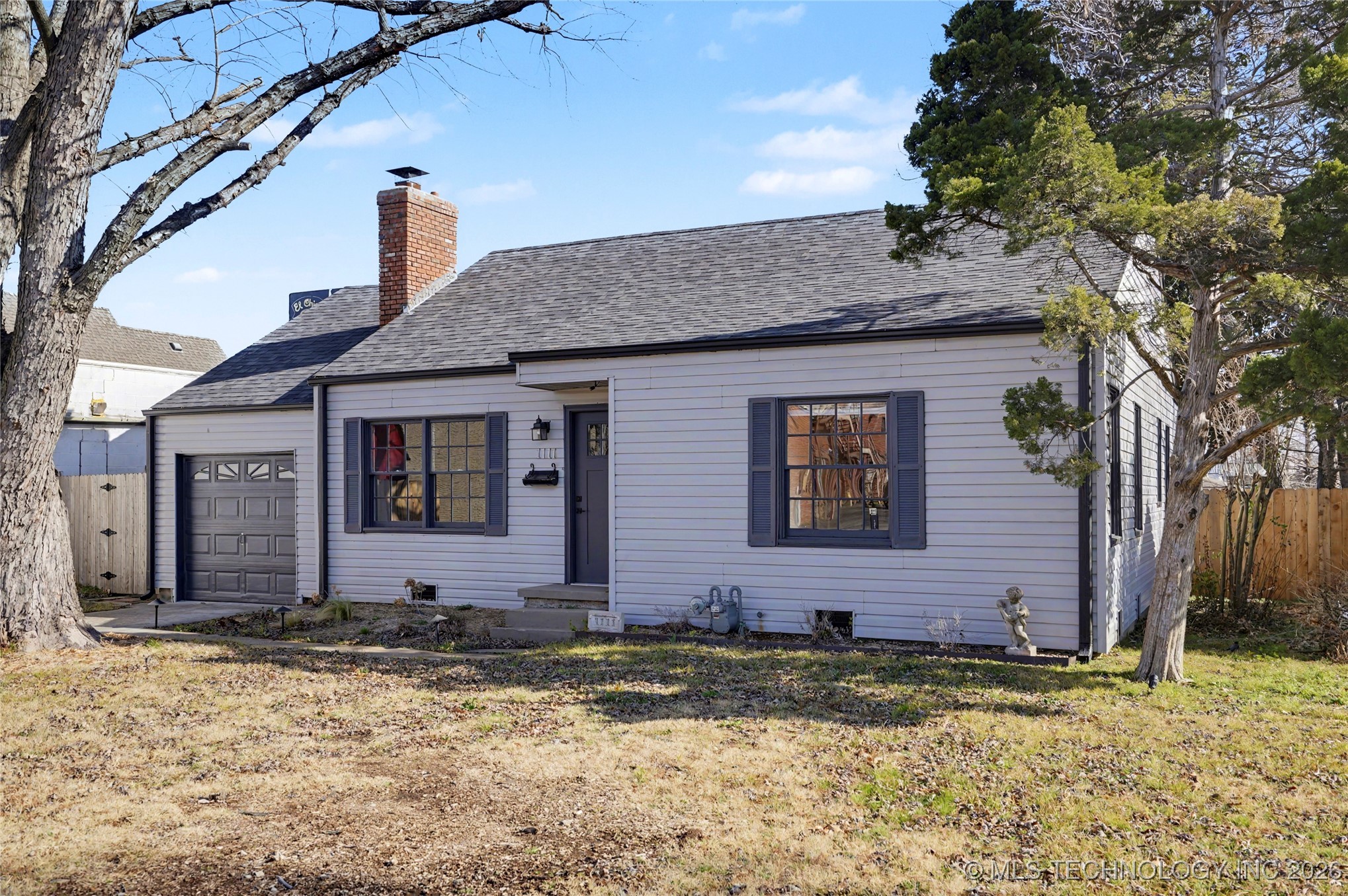 1111 S Vandalia Avenue Property Photo 2