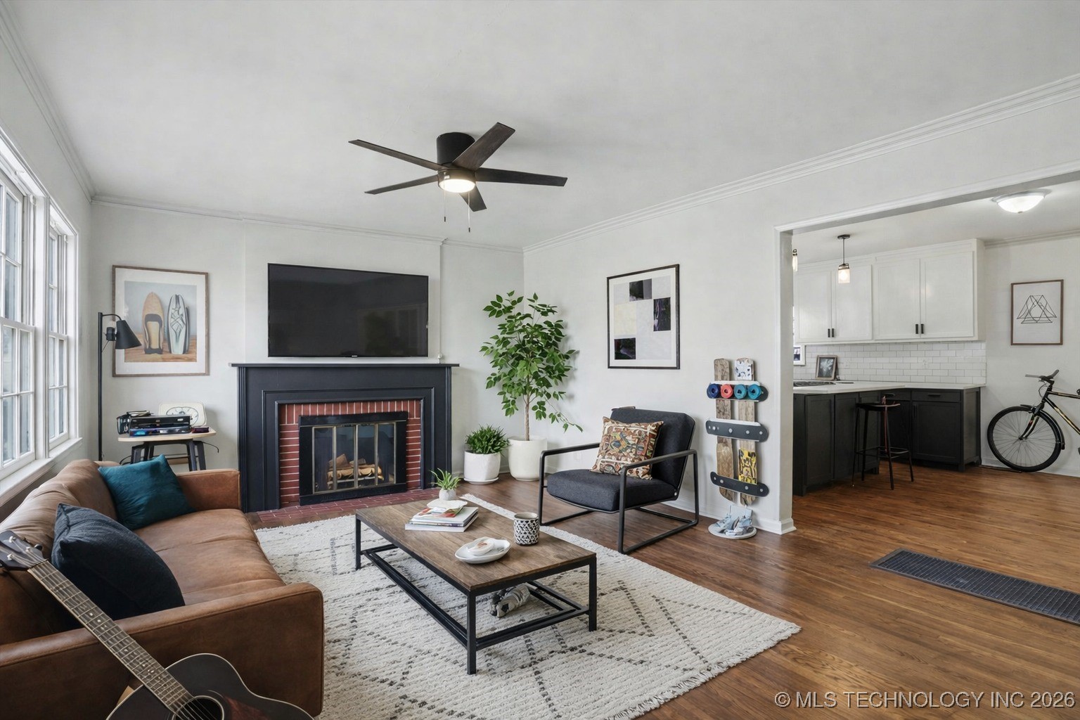 1111 S Vandalia Avenue Property Photo 4