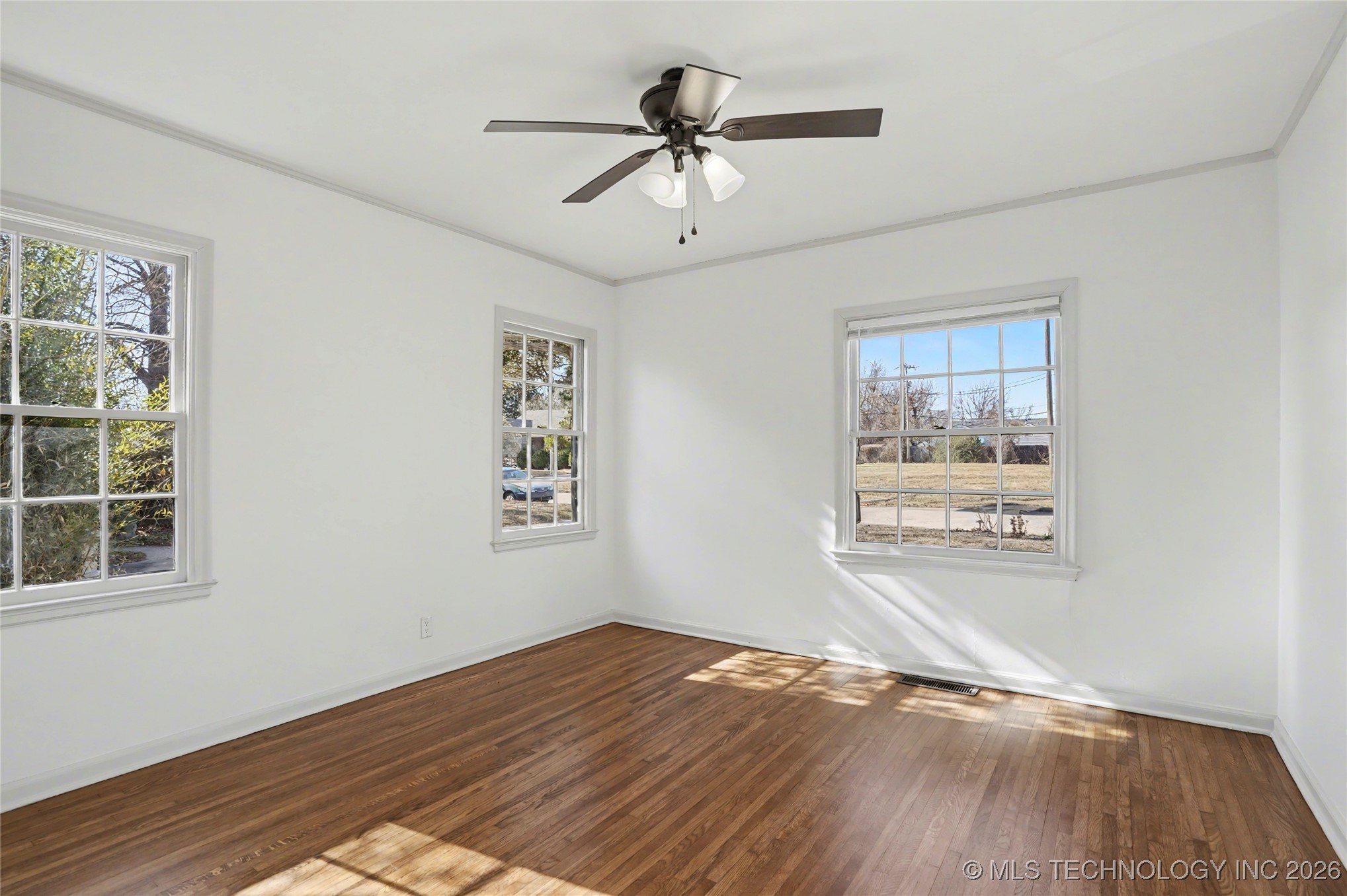 1111 S Vandalia Avenue Property Photo 13