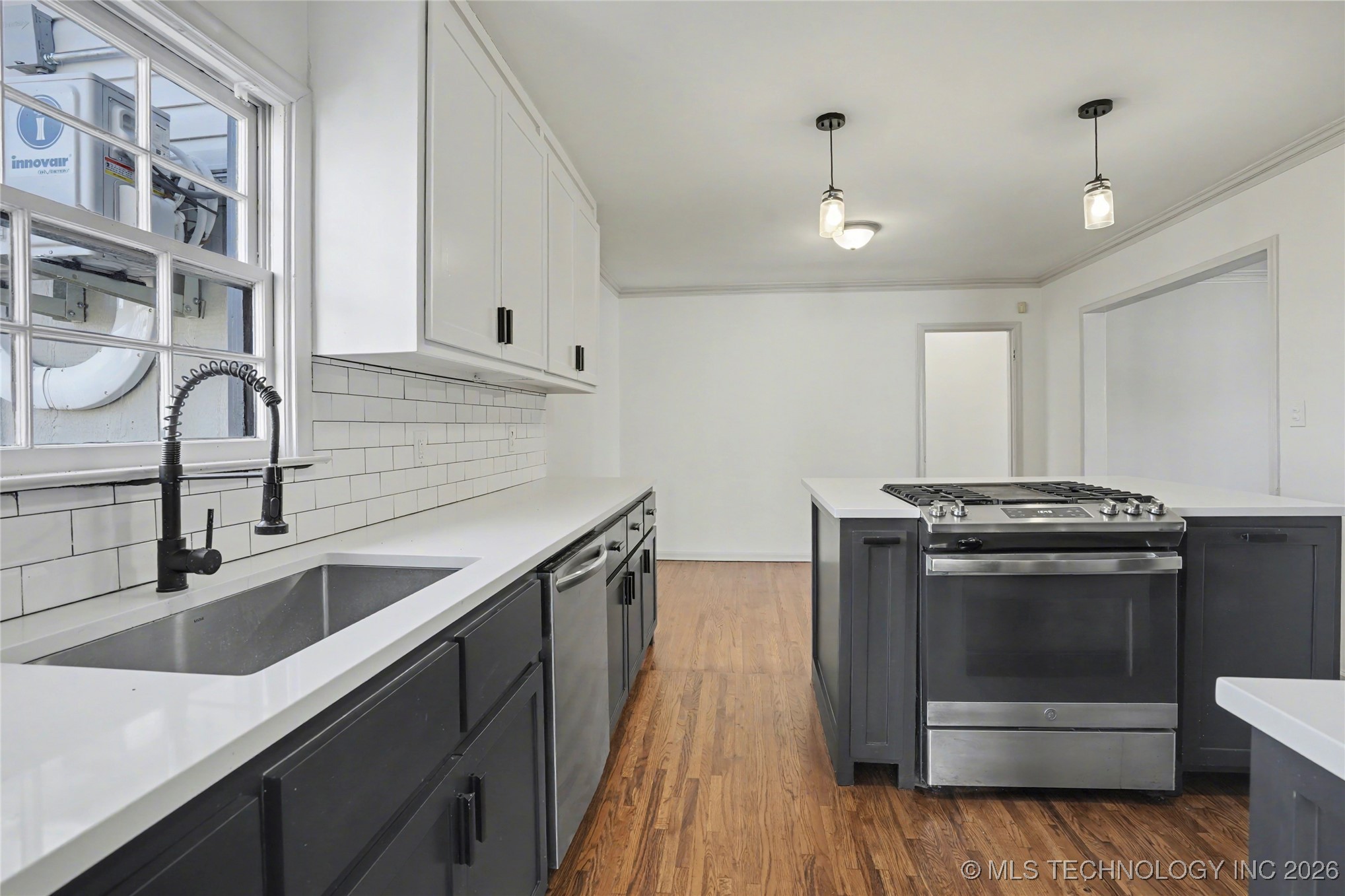 1111 S Vandalia Avenue Property Photo 22