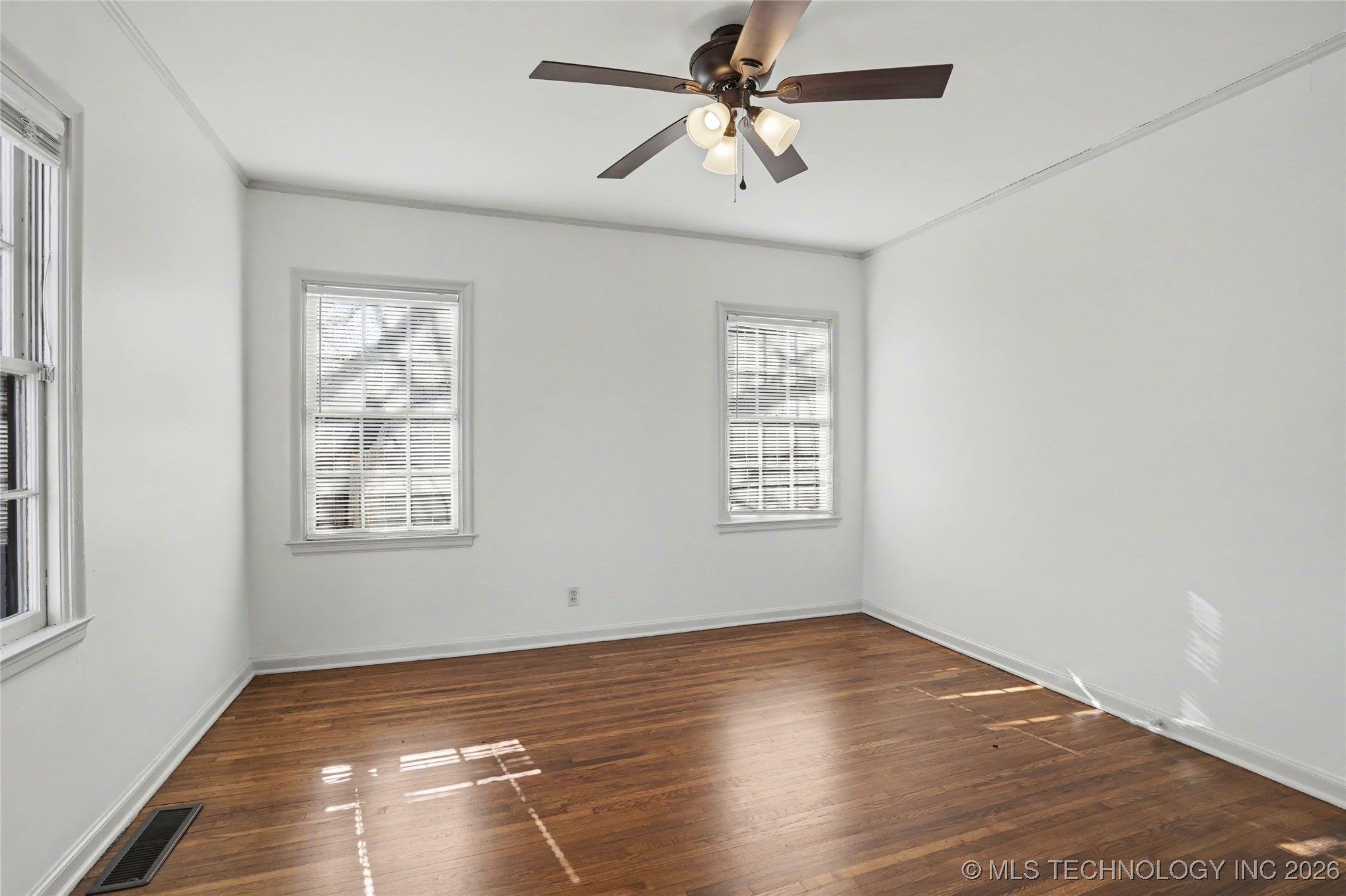 1111 S Vandalia Avenue Property Photo 25