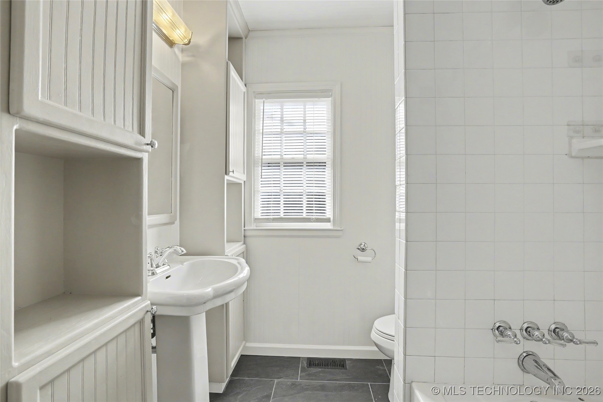 1111 S Vandalia Avenue Property Photo 30