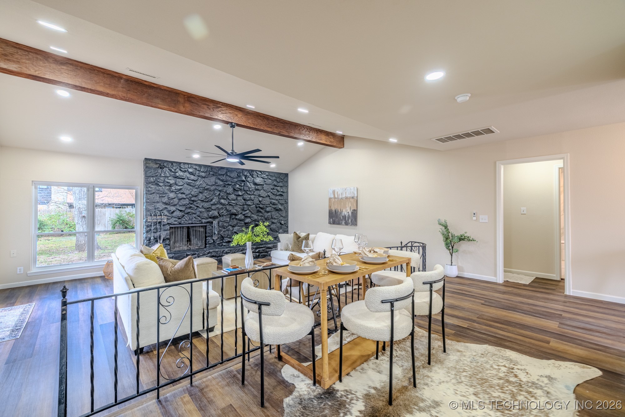 2107 E 52nd Place Property Photo 8