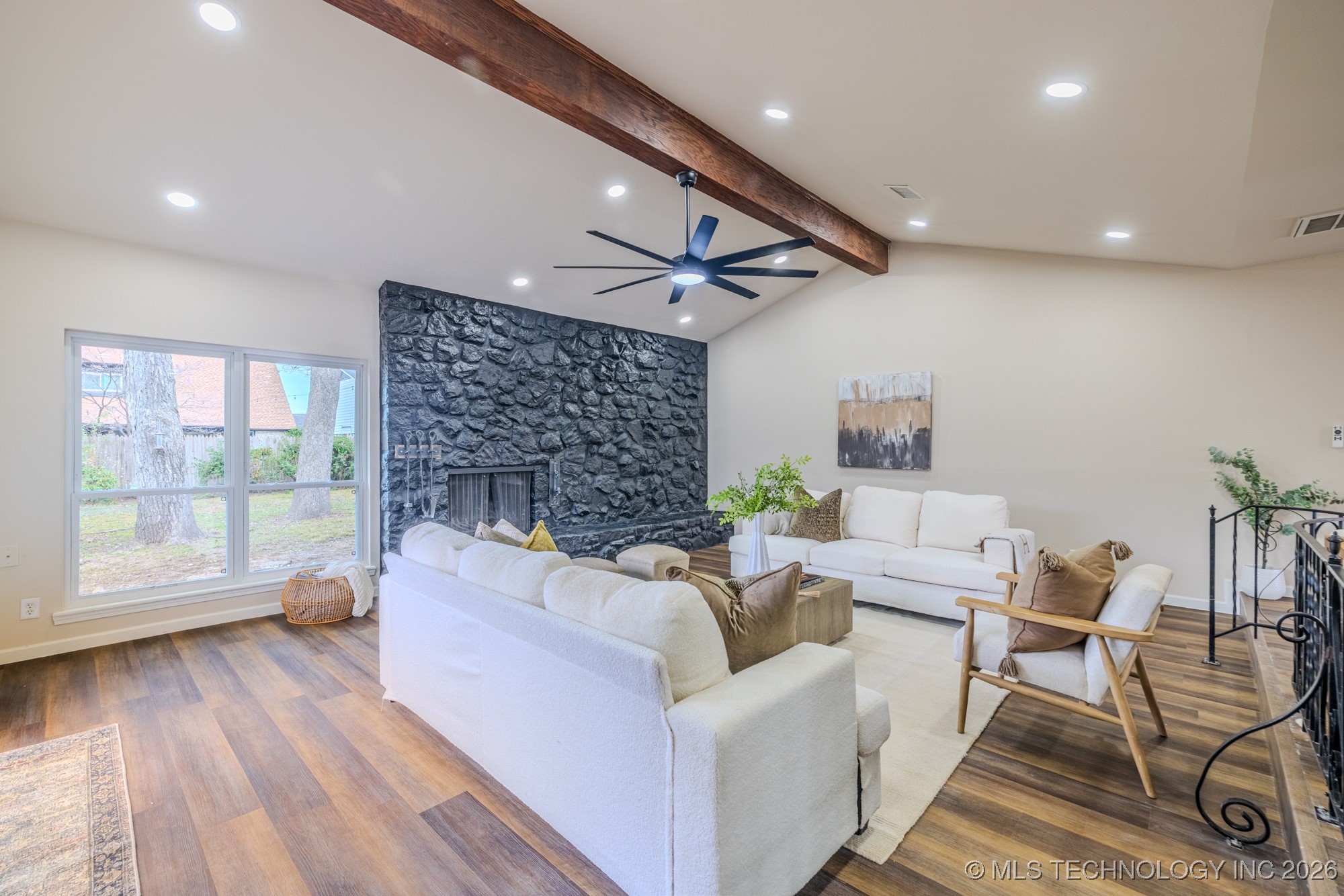 2107 E 52nd Place Property Photo 9