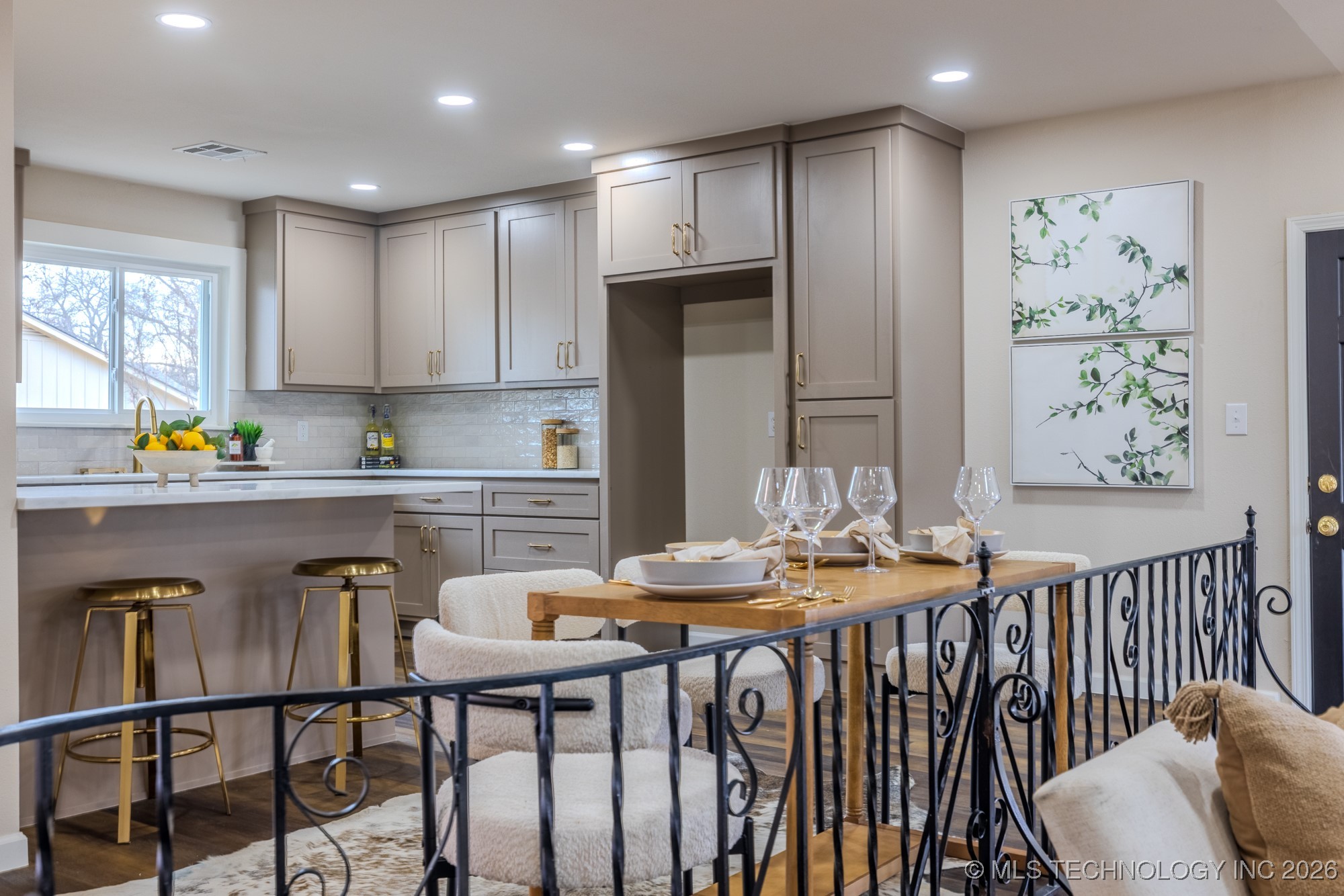 2107 E 52nd Place Property Photo 12