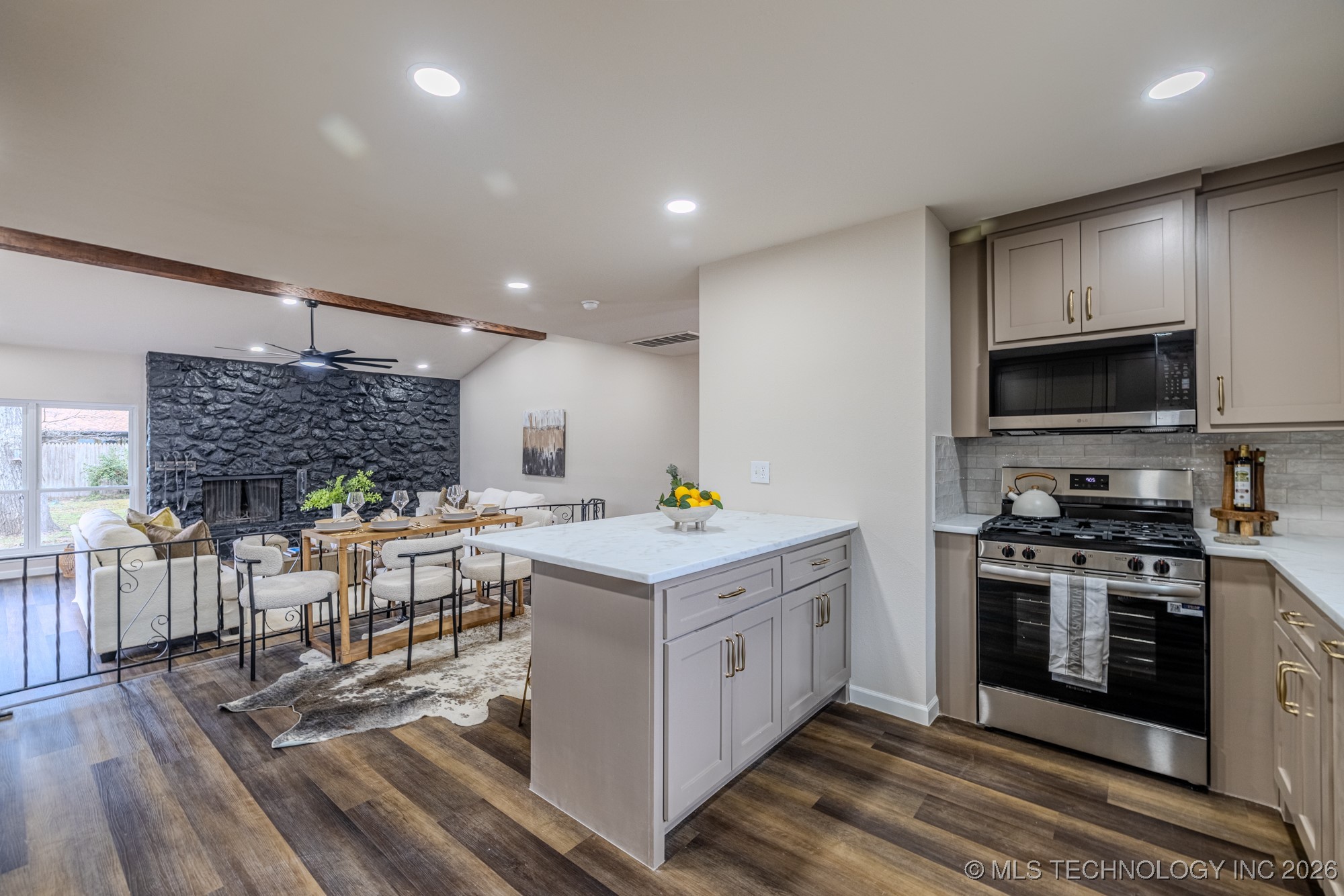 2107 E 52nd Place Property Photo 15