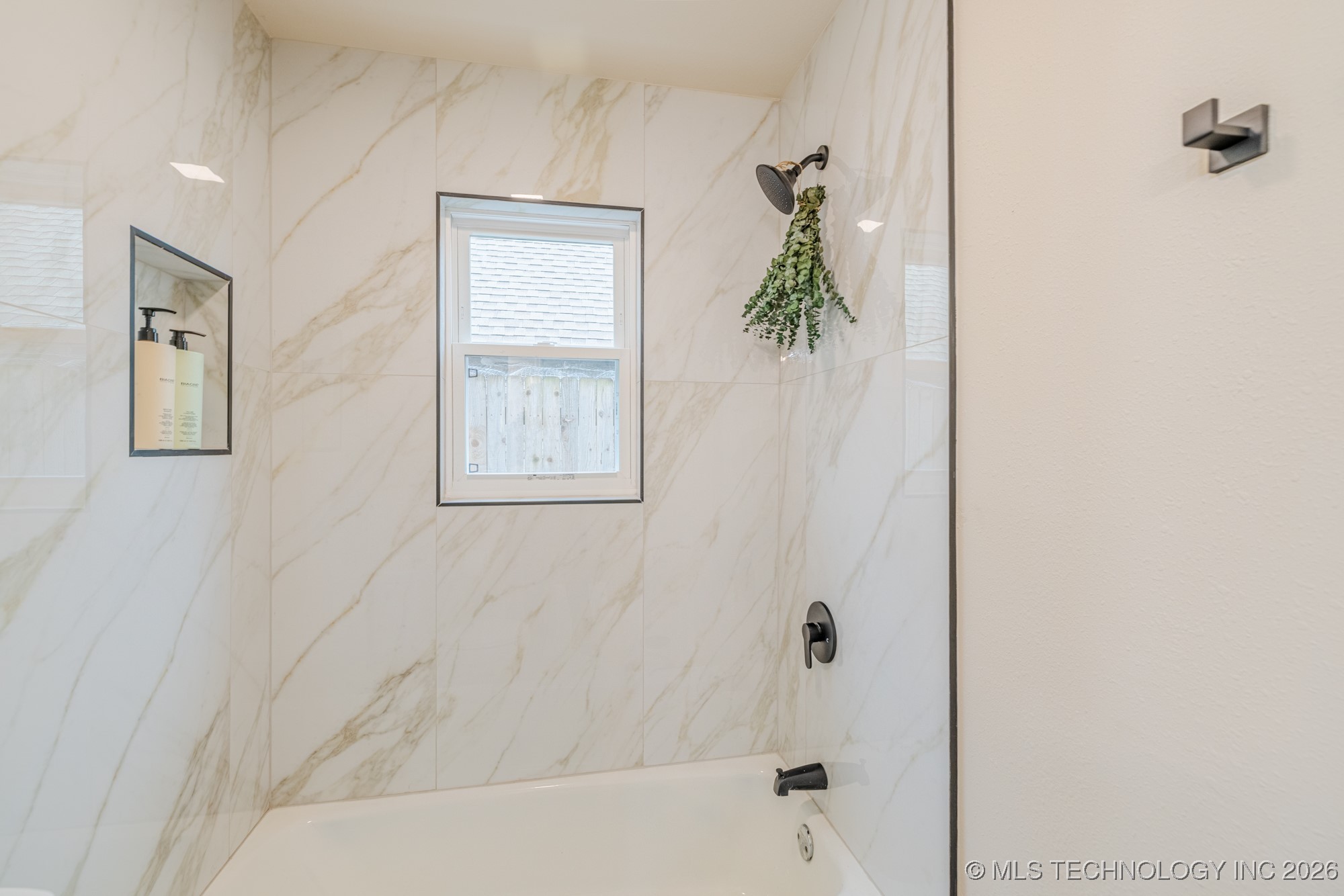 2107 E 52nd Place Property Photo 21