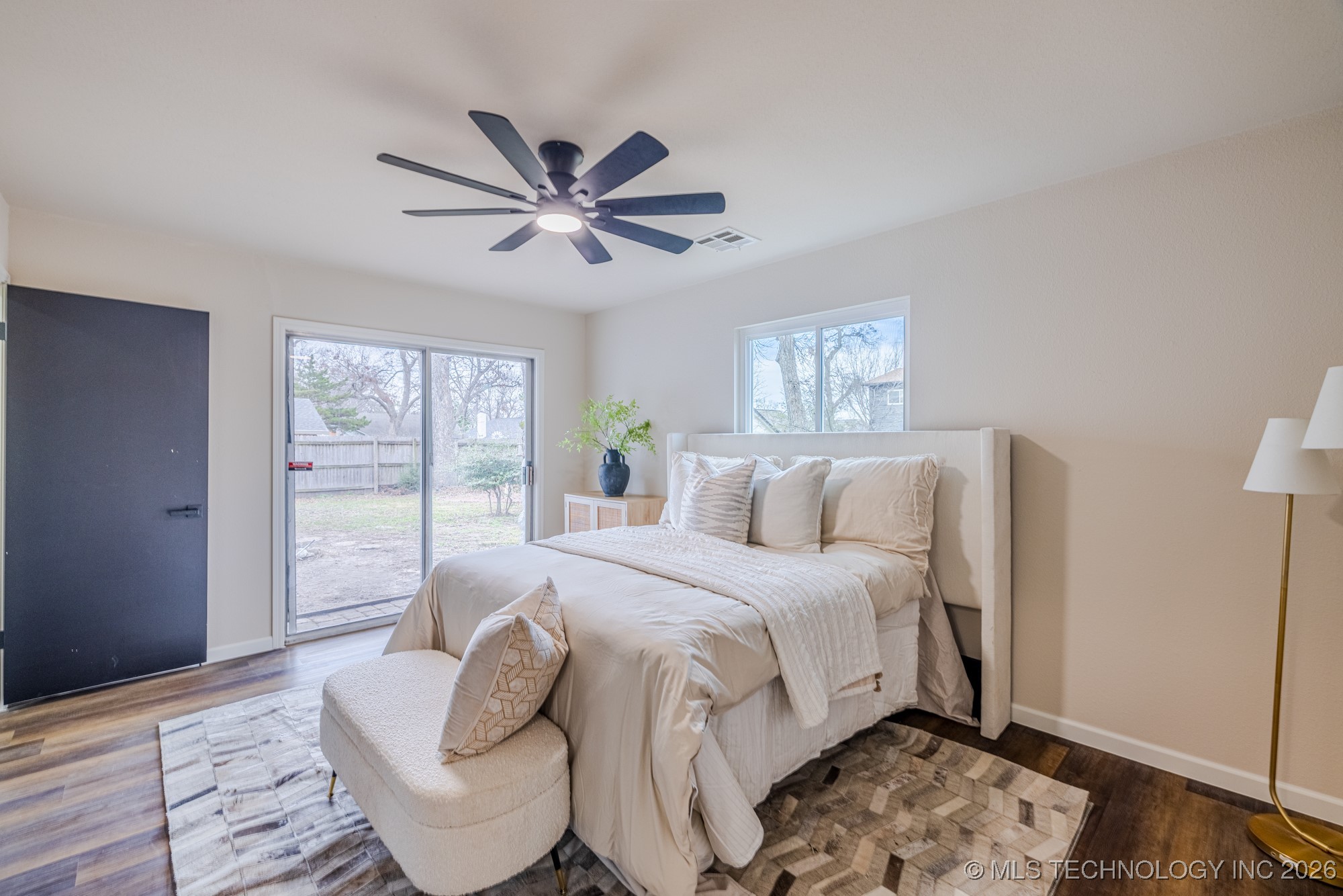 2107 E 52nd Place Property Photo 28