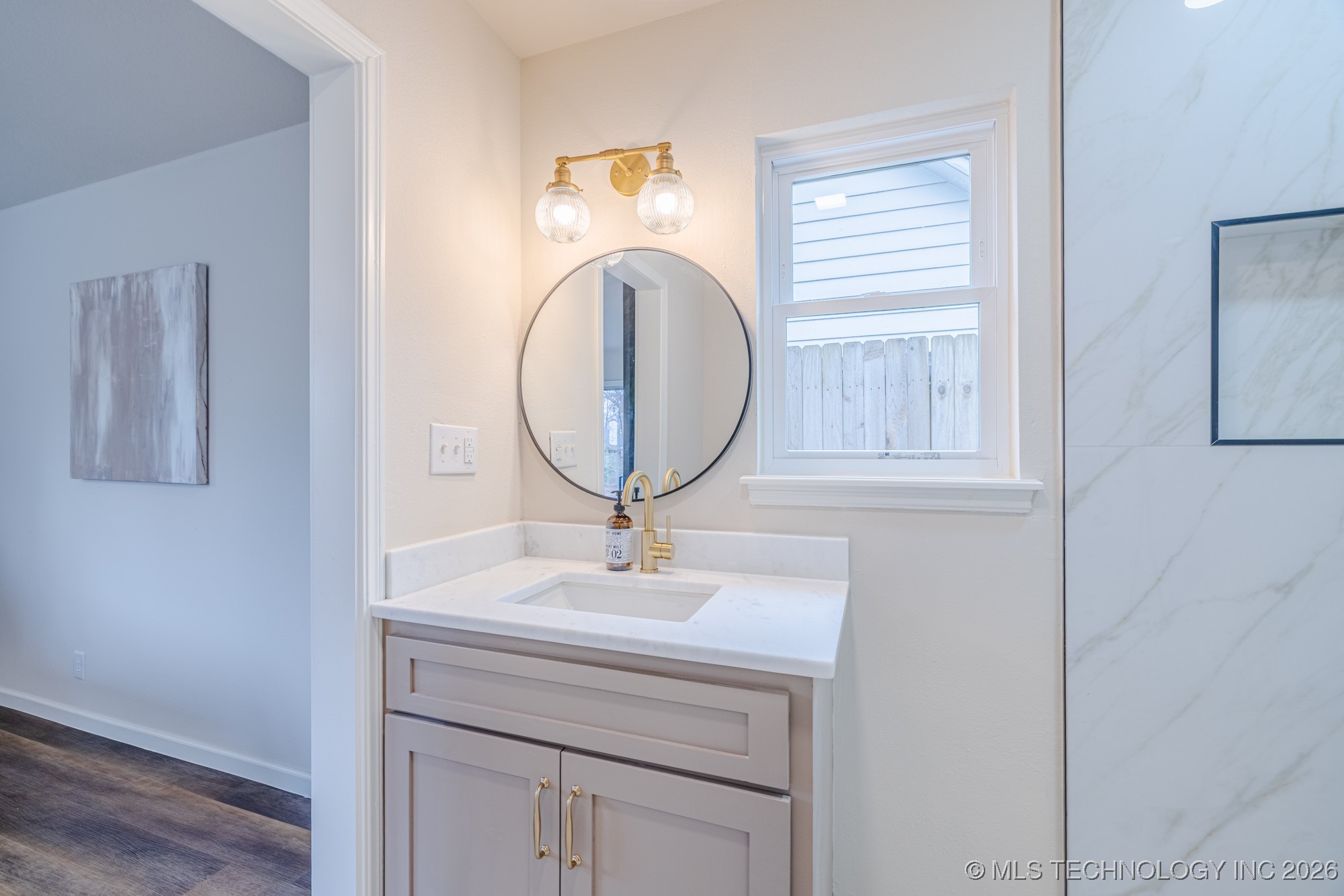 2107 E 52nd Place Property Photo 31