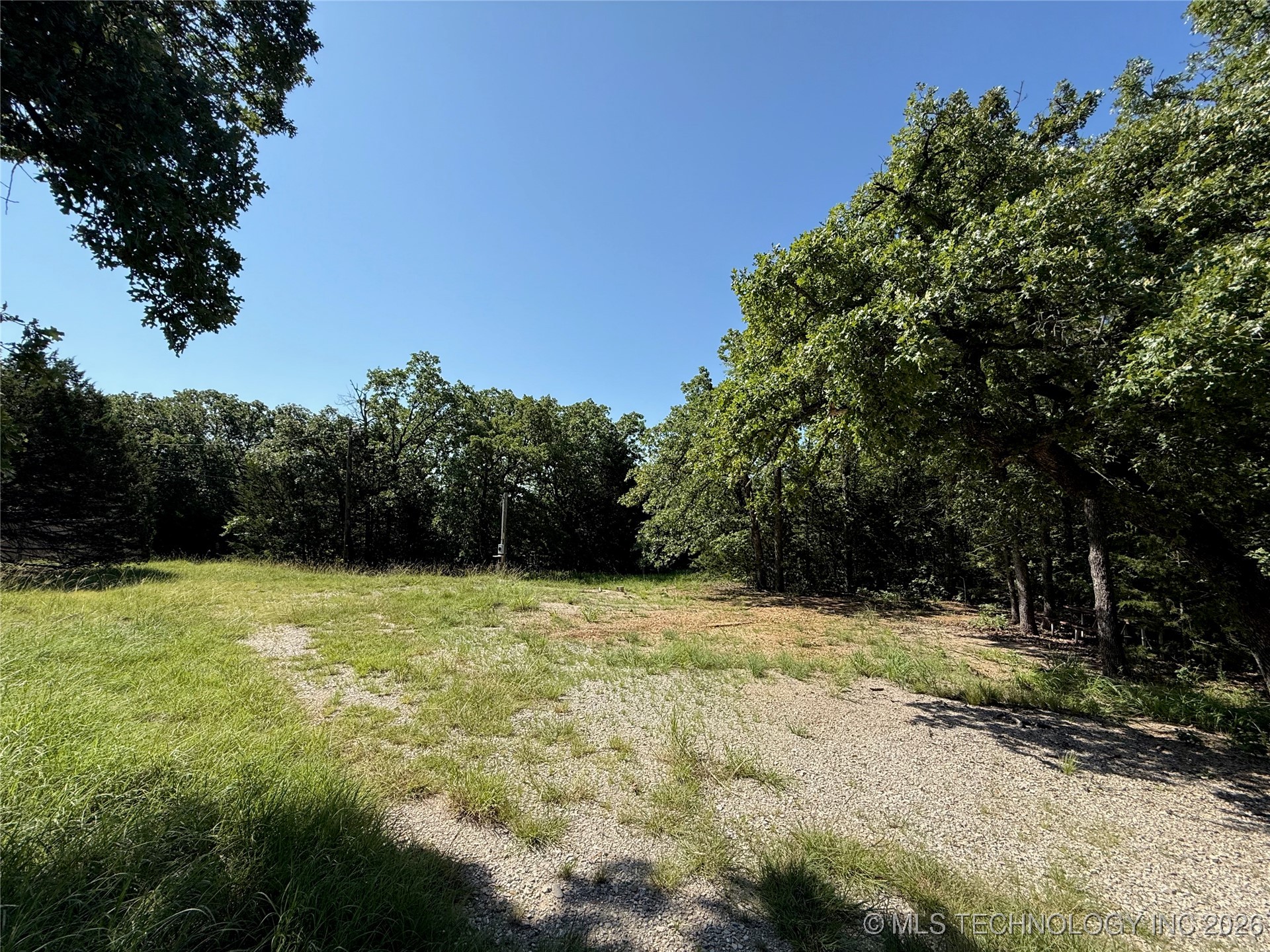 2817 Creek Road Property Photo 2