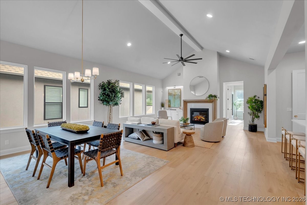 1207 N 71st Place Property Photo 5