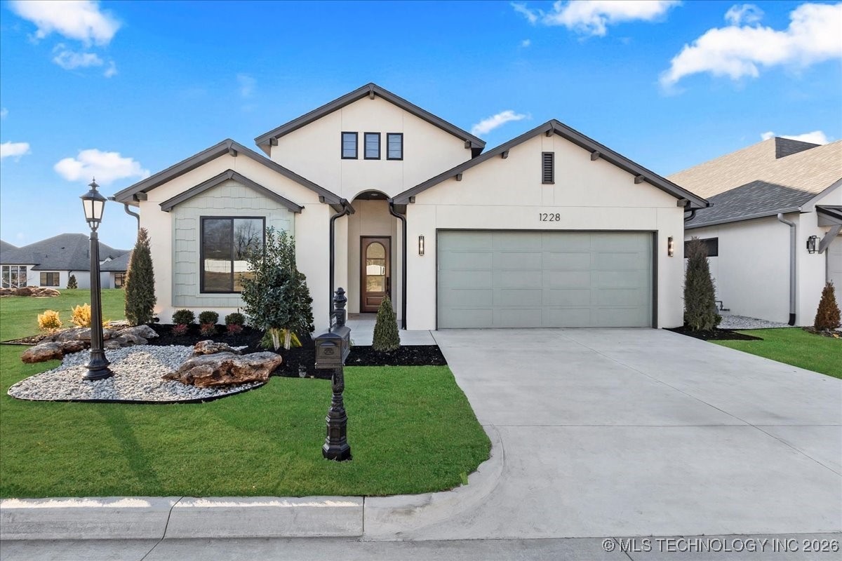 1228 N 72nd Street Property Photo 2