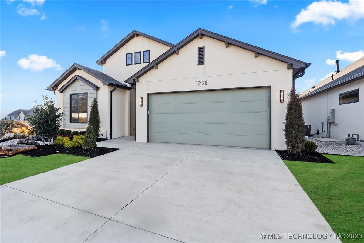 1228 N 72nd Street Property Photo 4