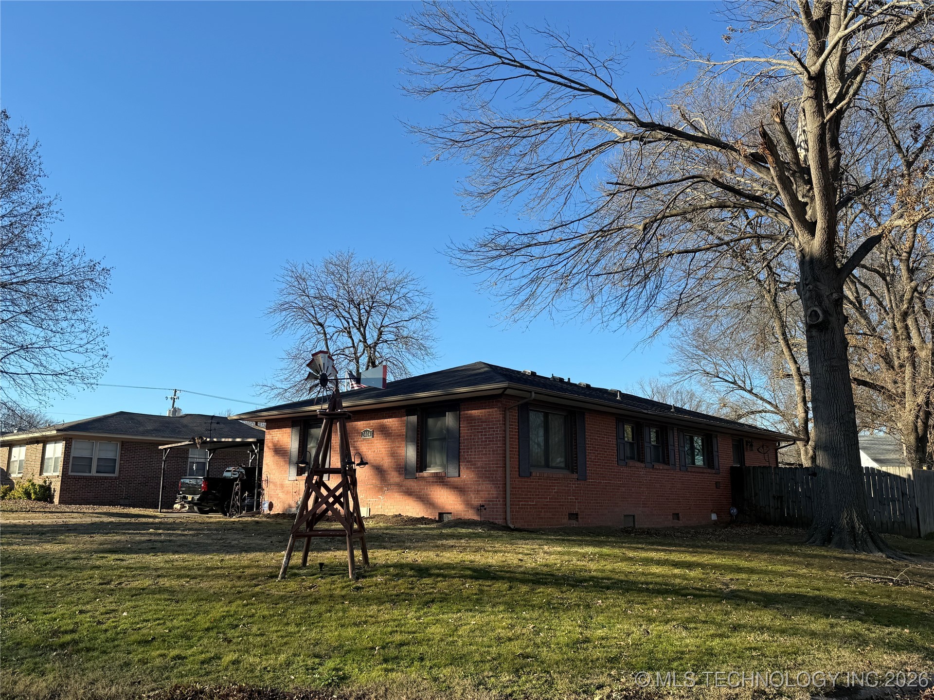 2404 Tull Avenue Property Photo 2