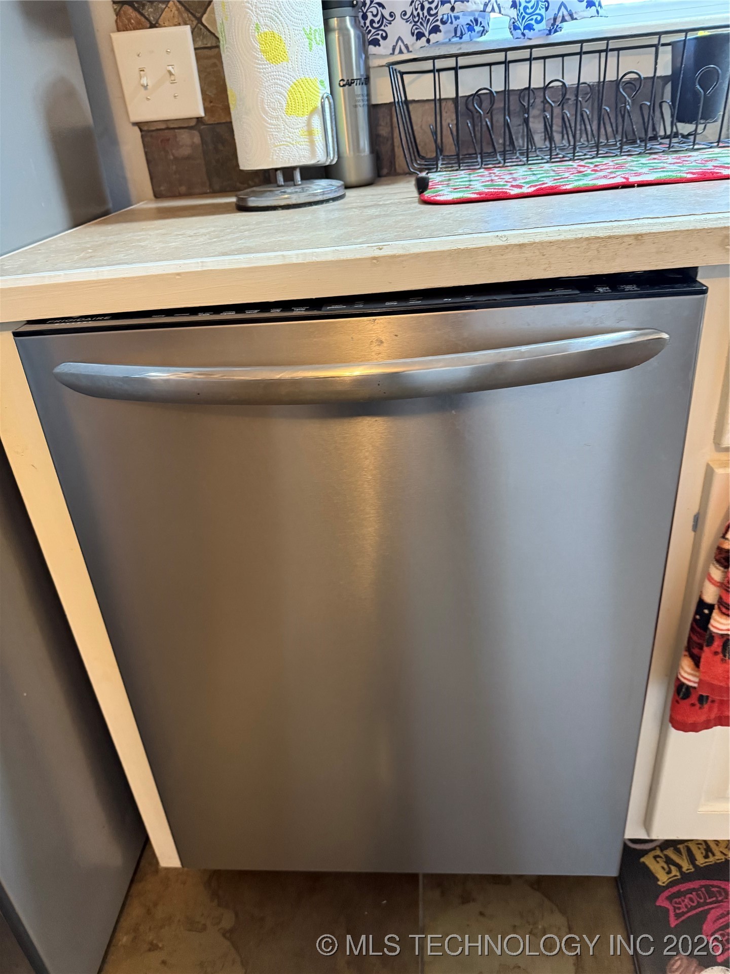 2404 Tull Avenue Property Photo 8