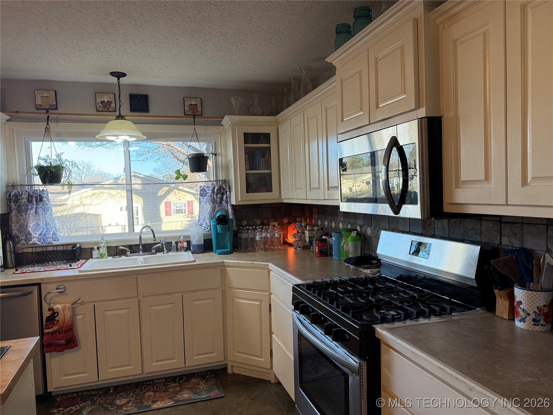 2404 Tull Avenue Property Photo 13