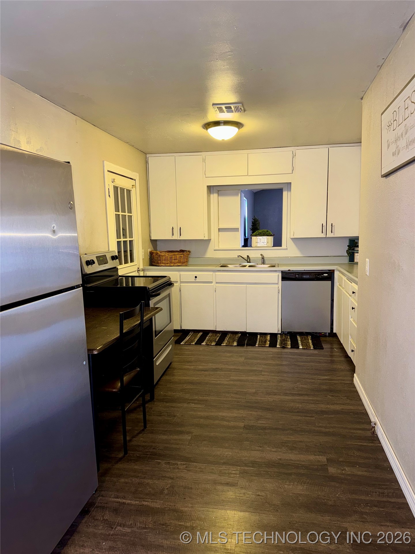 108 Maple Street Property Photo 11