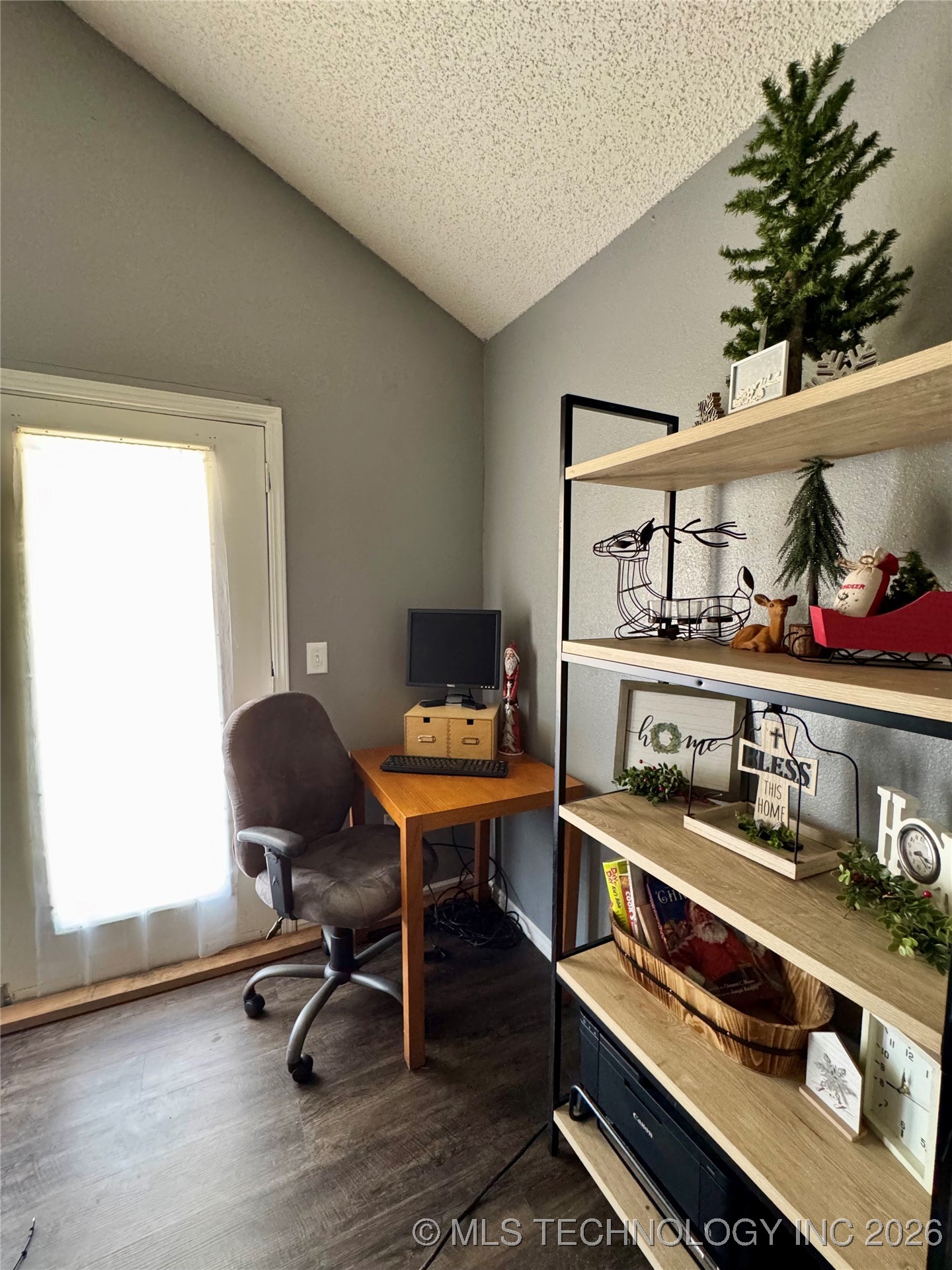 108 Maple Street Property Photo 18