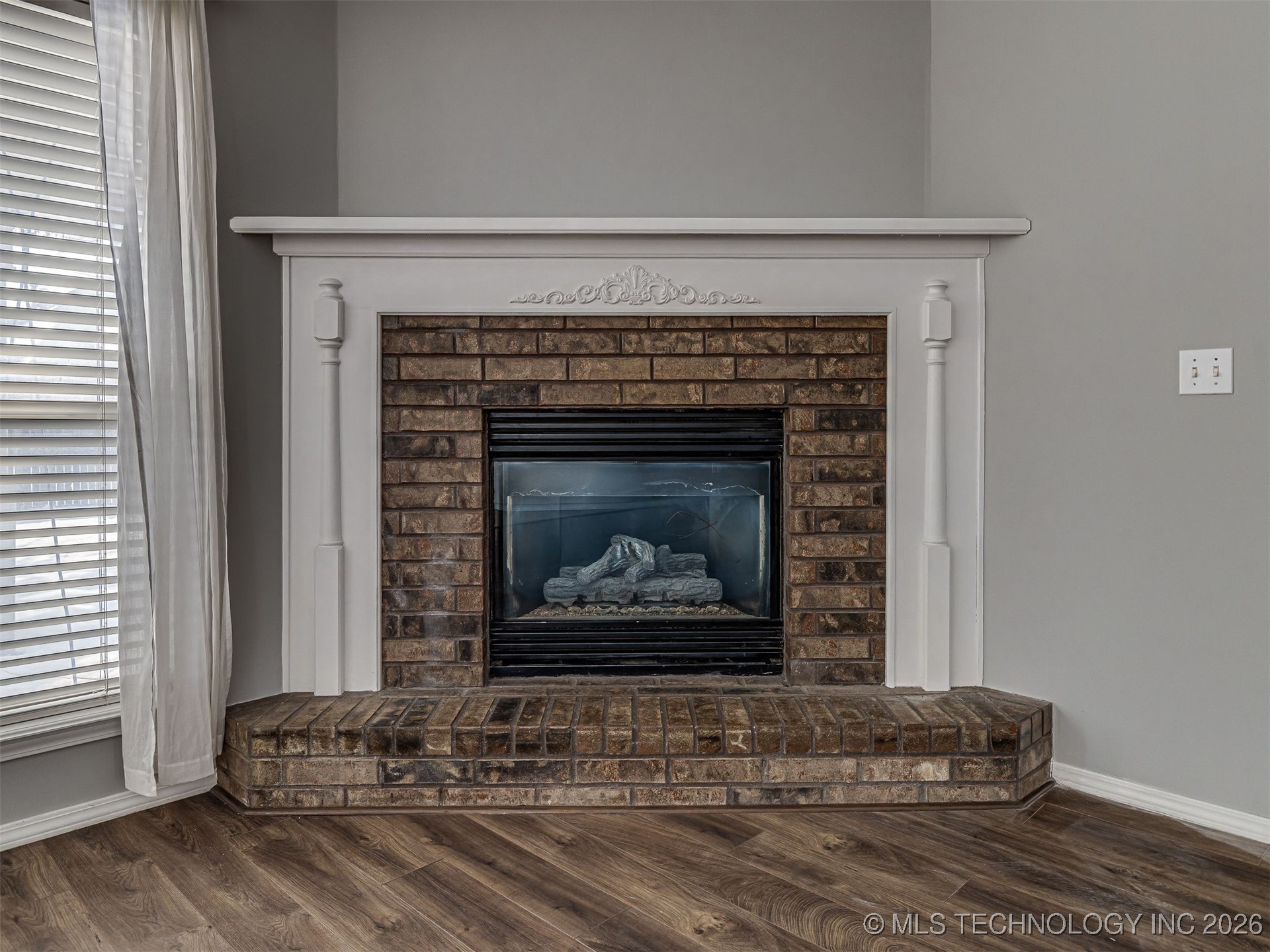 12410 E 80th Court North Property Photo 2