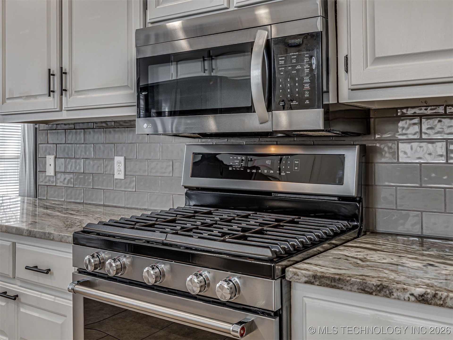 12410 E 80th Court North Property Photo 16