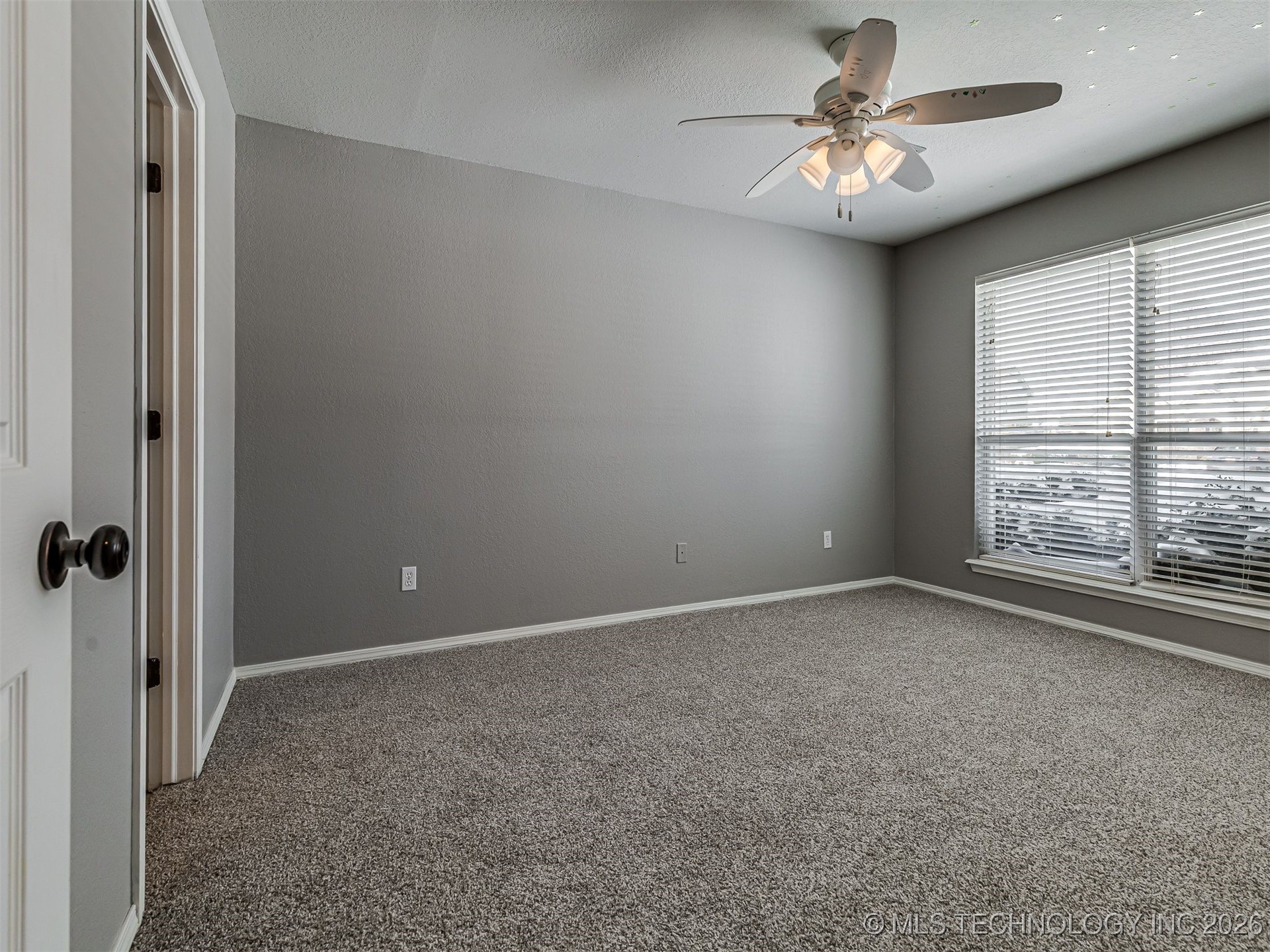 12410 E 80th Court North Property Photo 21