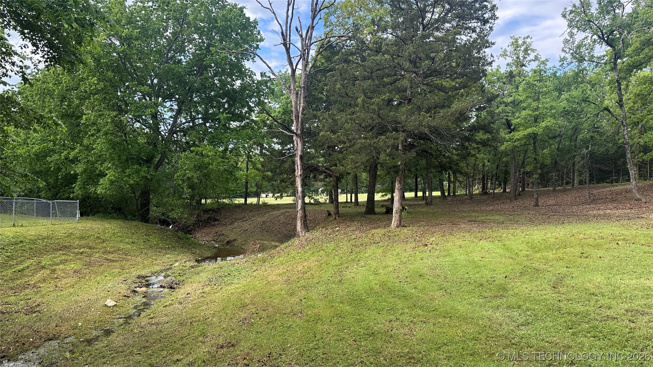 2584 Seminole Property Photo 15