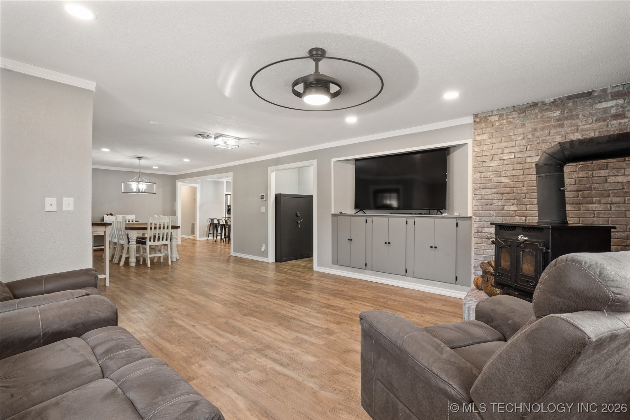 2584 Seminole Property Photo 22