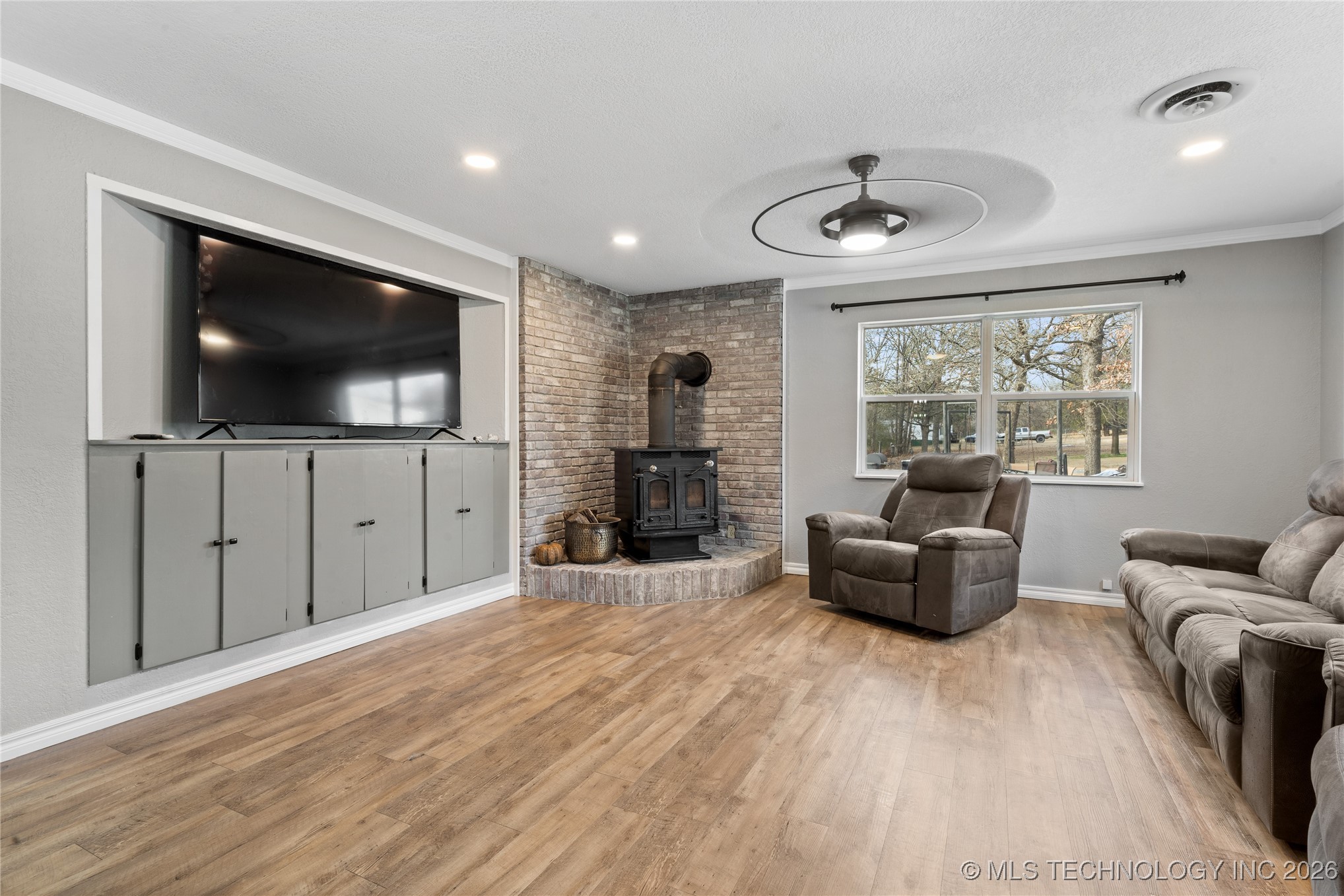 2584 Seminole Property Photo 25