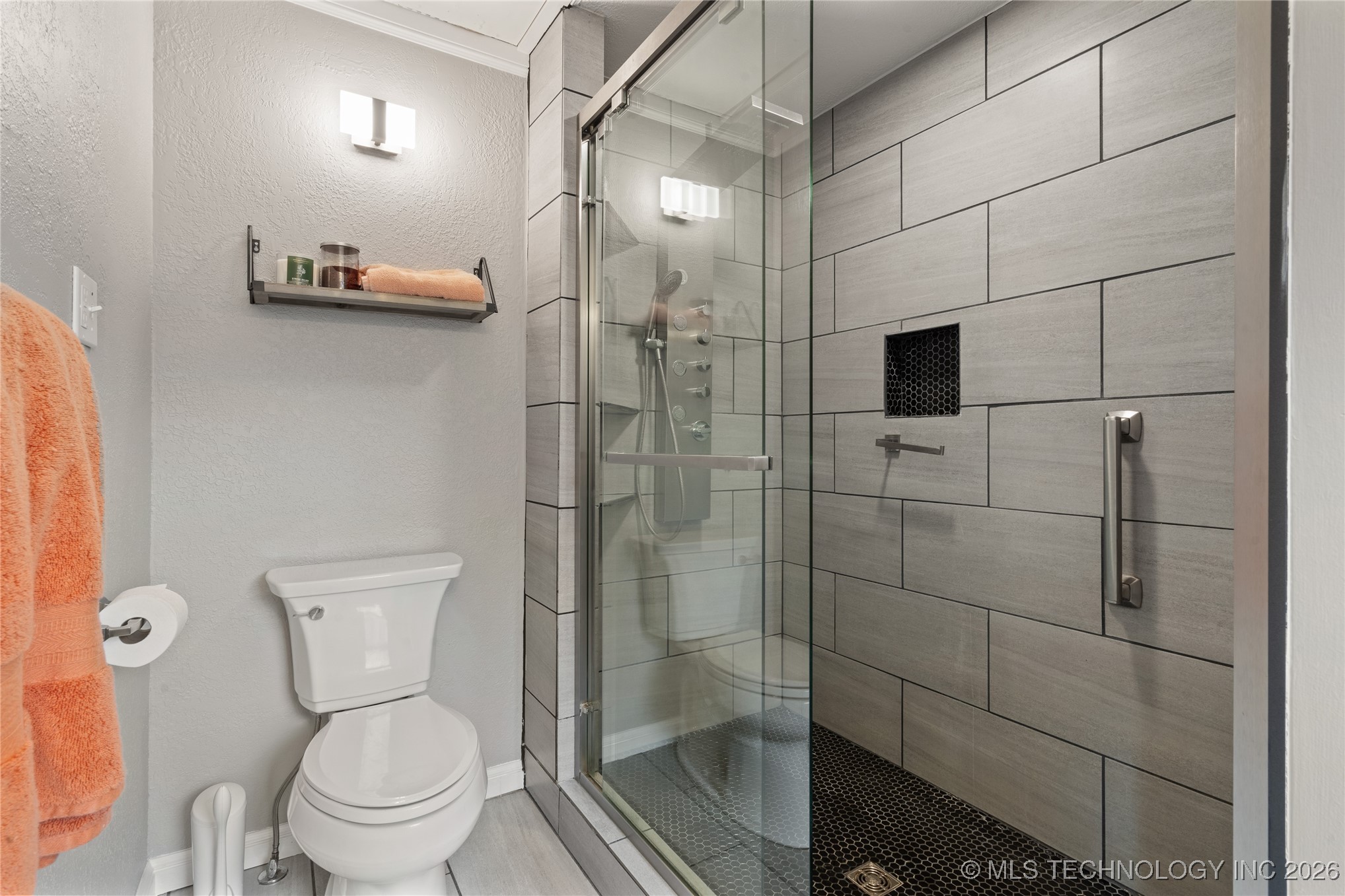 2584 Seminole Property Photo 37