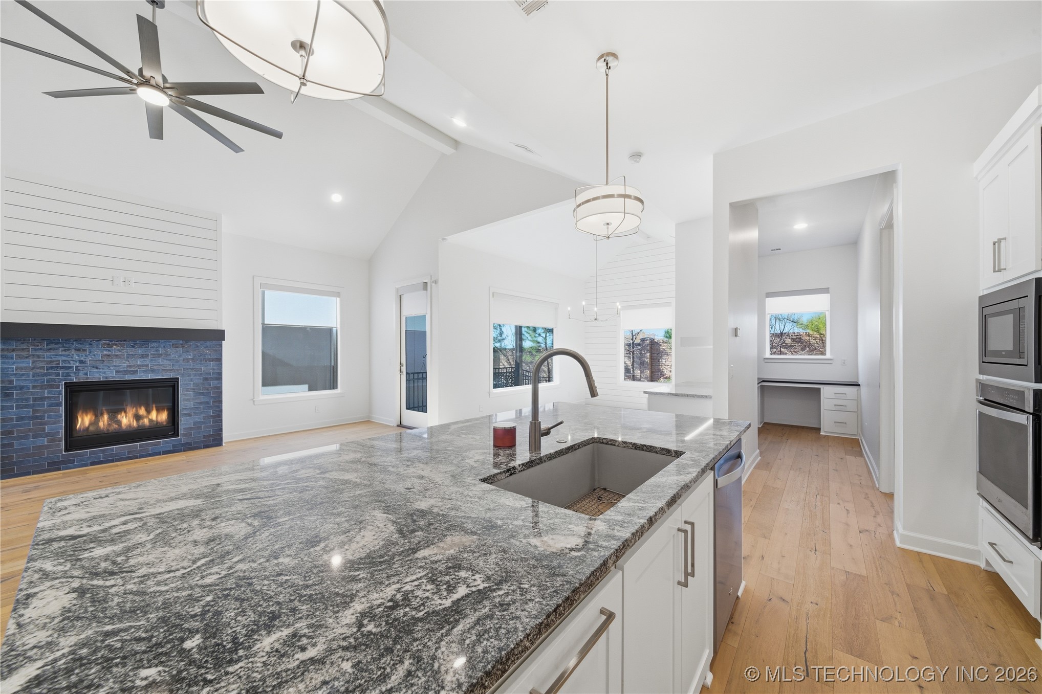 1228 W 85th Court S Property Photo 15