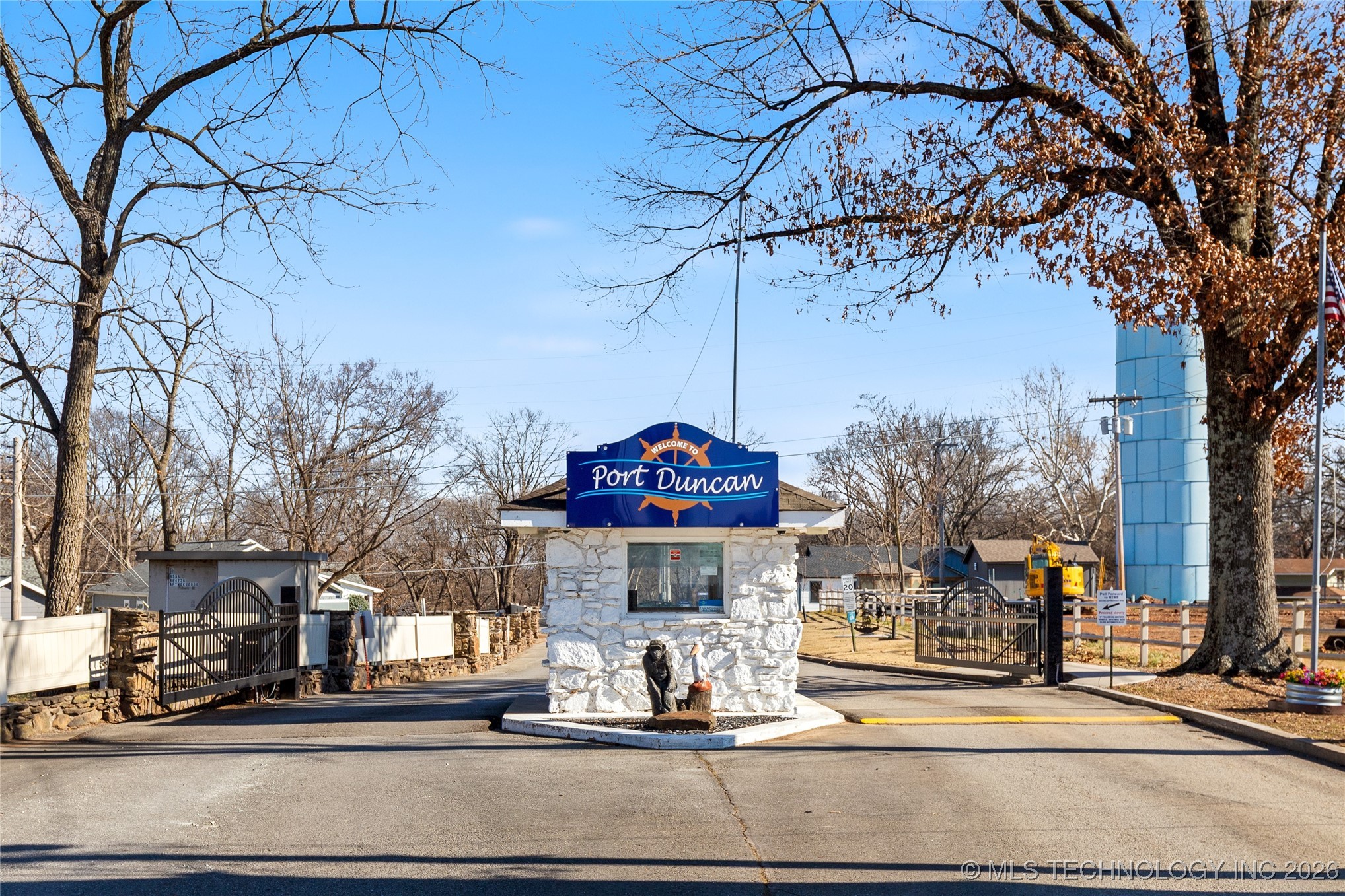 76 Circle Drive Property Photo 2