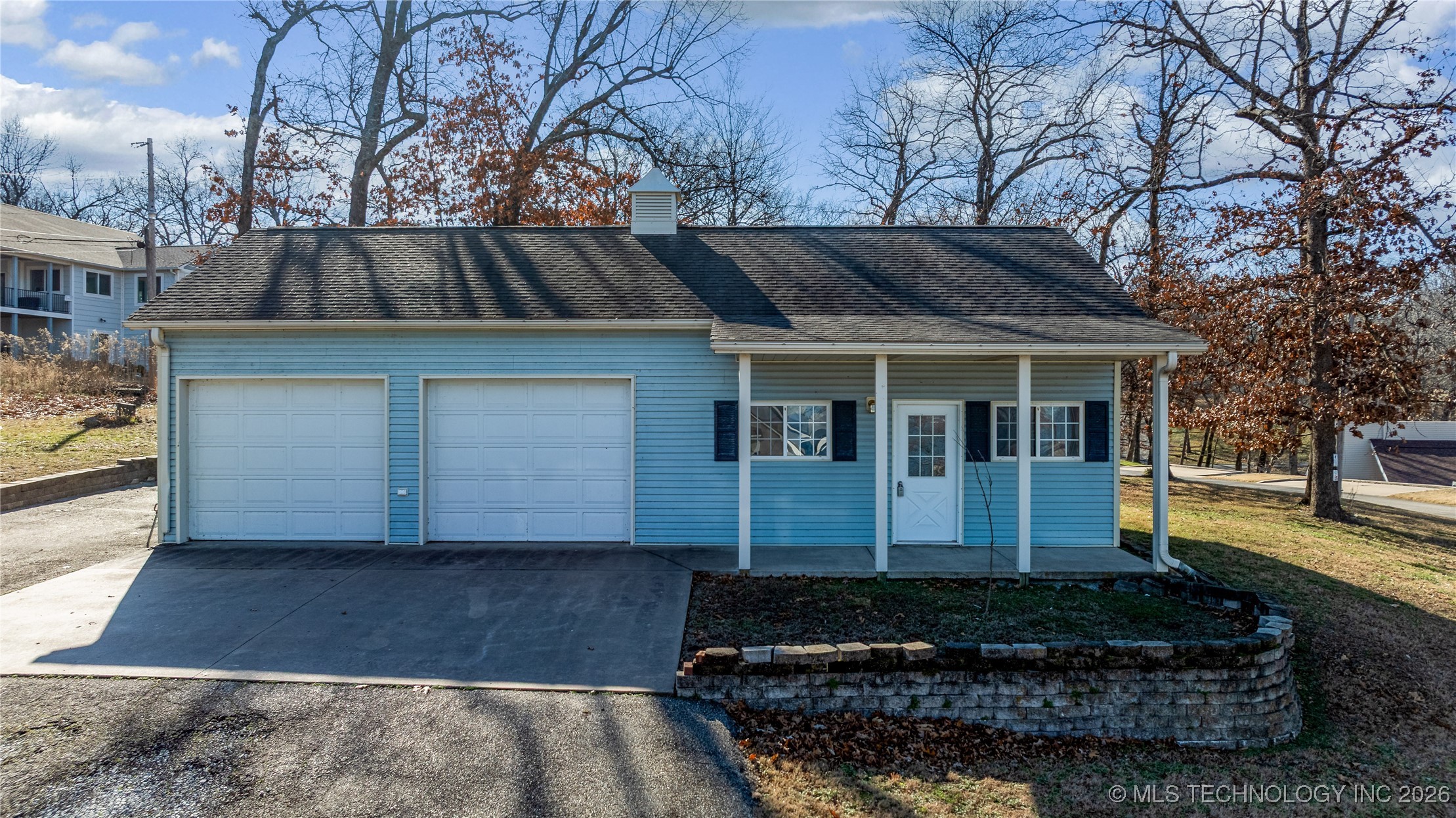 76 Circle Drive Property Photo 3