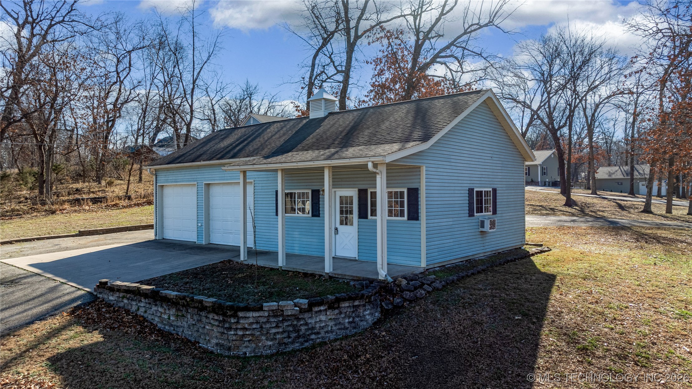 76 Circle Drive Property Photo 6