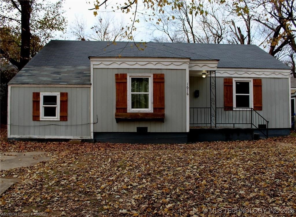 1616 Houston Street Property Photo 1