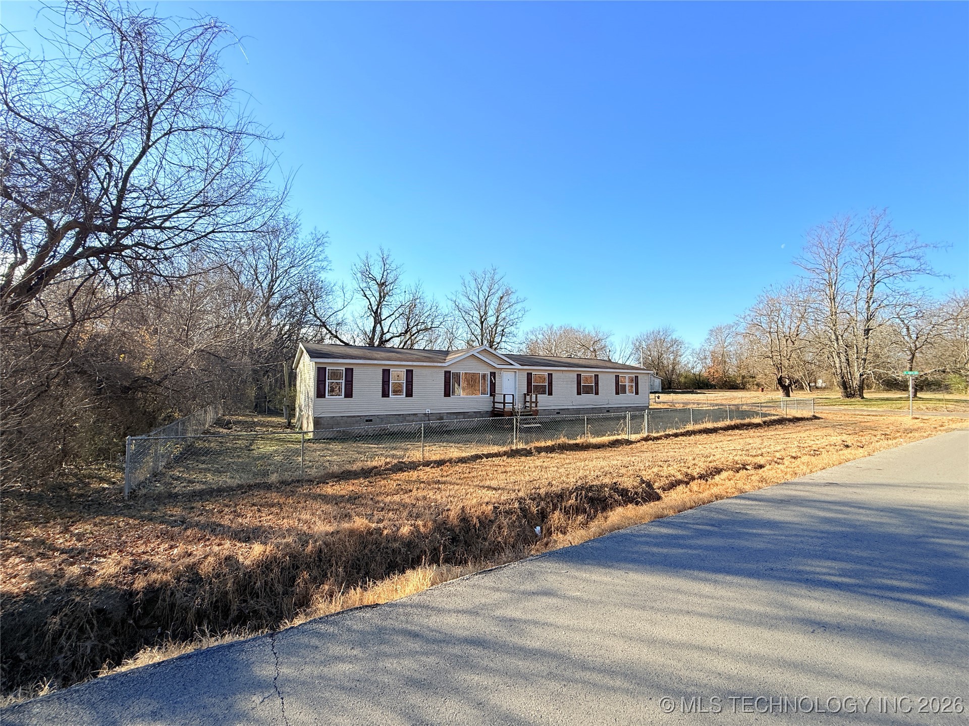 2131 Maryland Property Photo 2